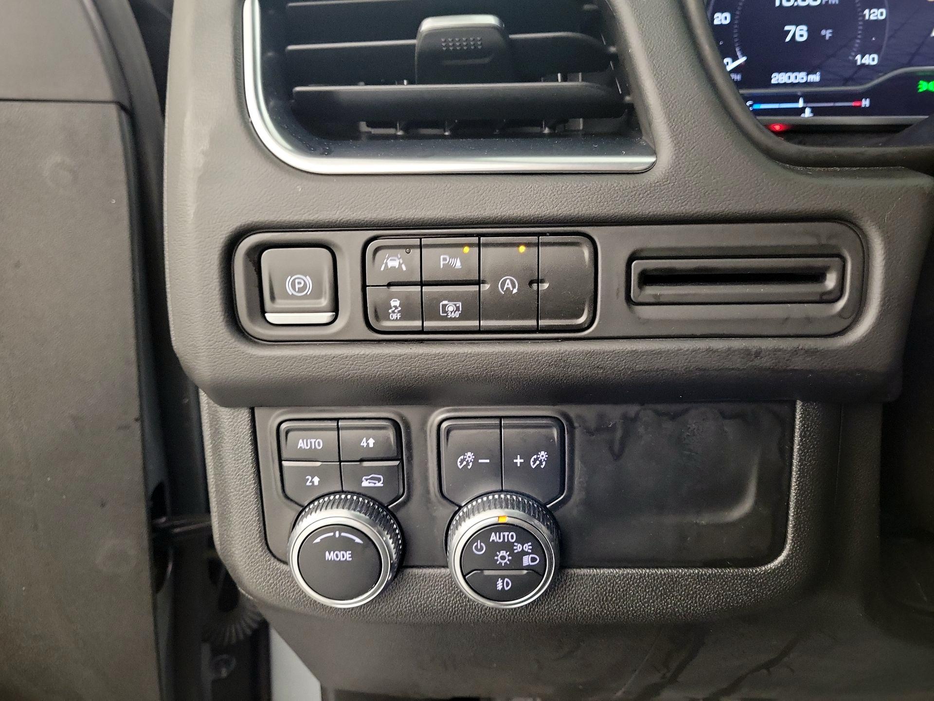 Thumbnail: 2023 GMC Yukon XL - 13