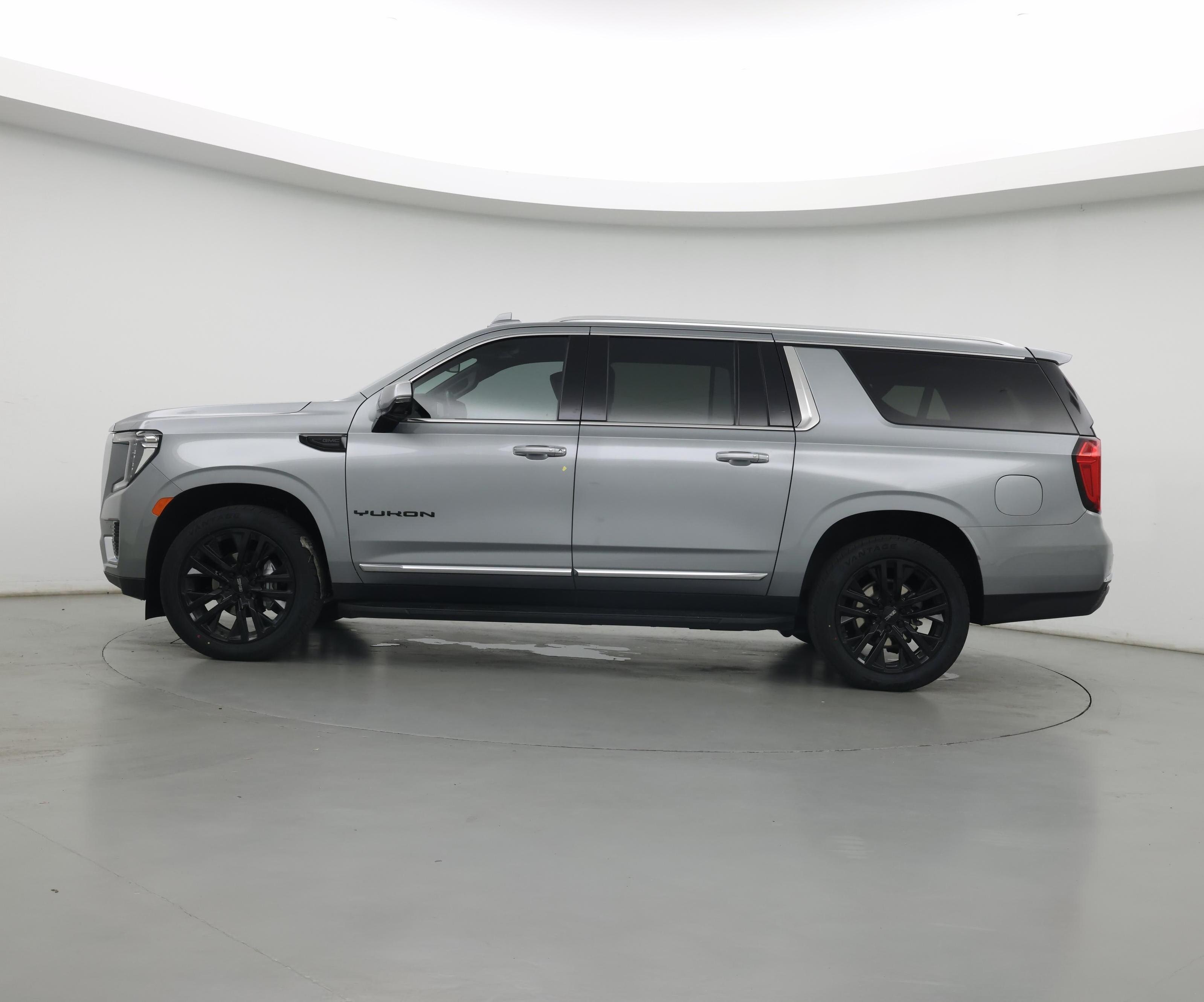 Thumbnail: 2023 GMC Yukon XL - 3