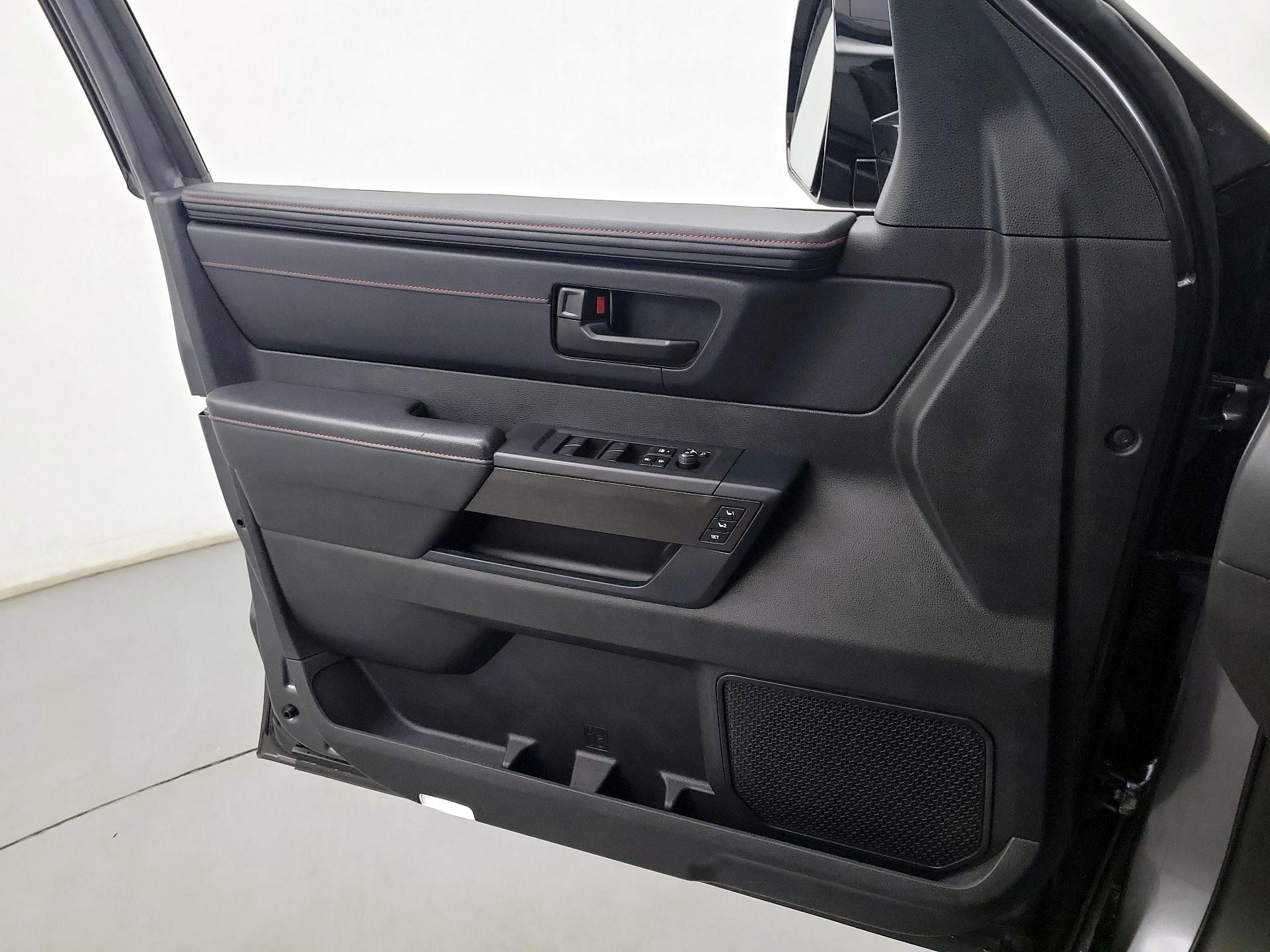 Thumbnail: 2023 Toyota Tundra - 12