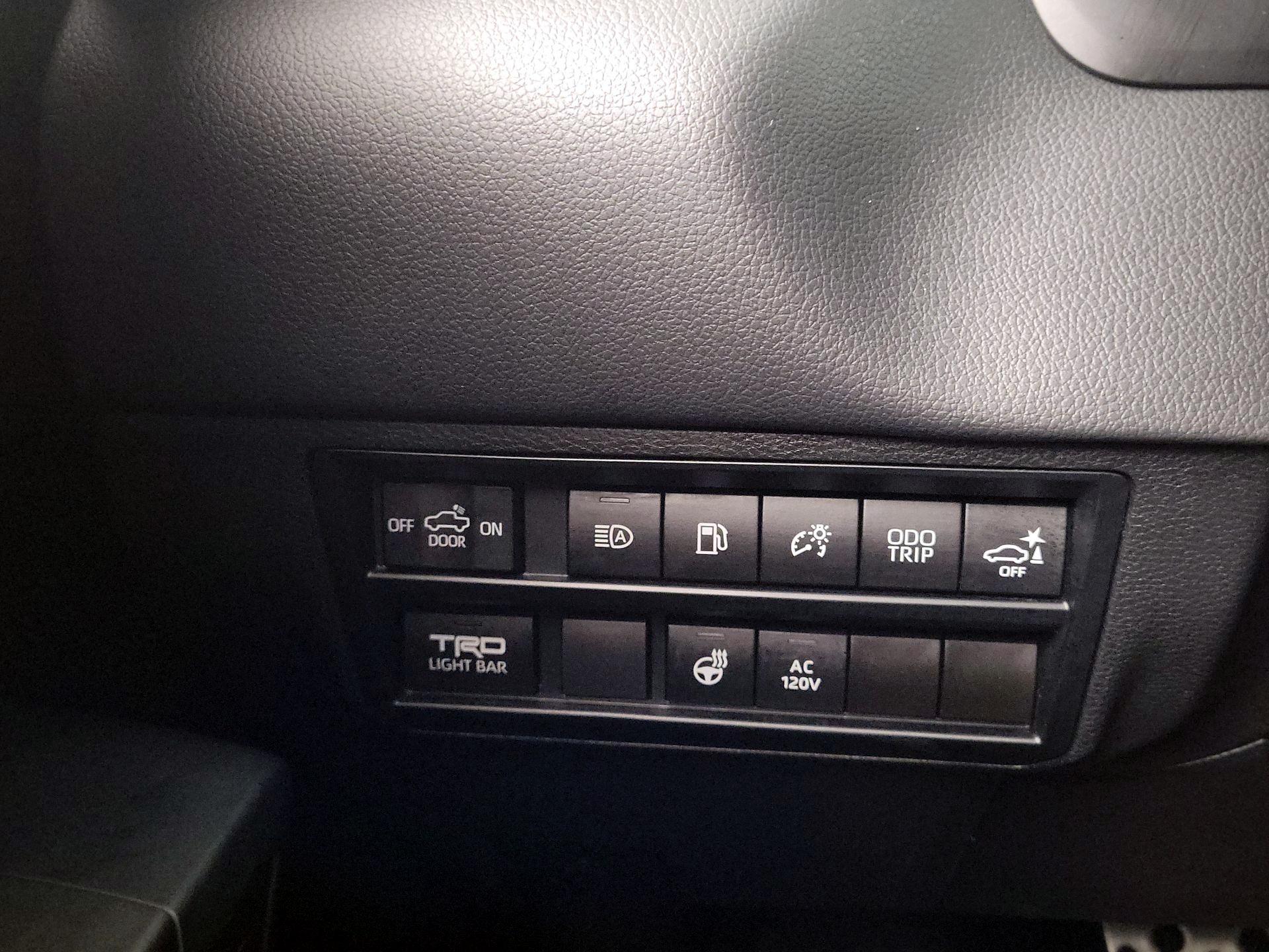 Thumbnail: 2023 Toyota Tundra - 13