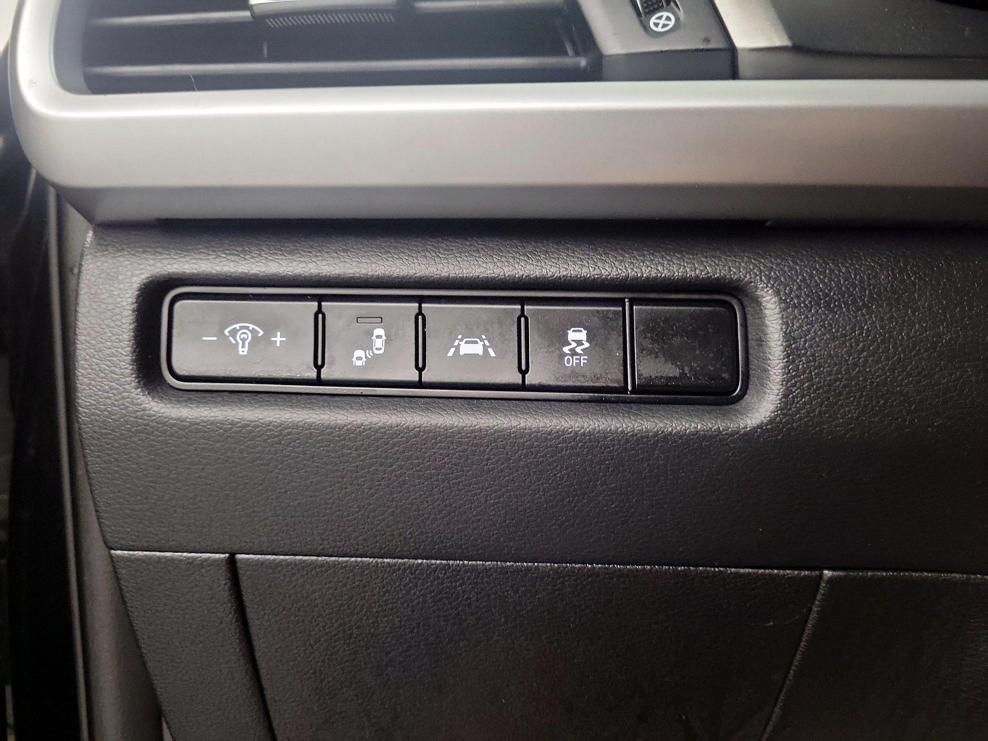 Thumbnail: 2021 Kia Telluride - 13