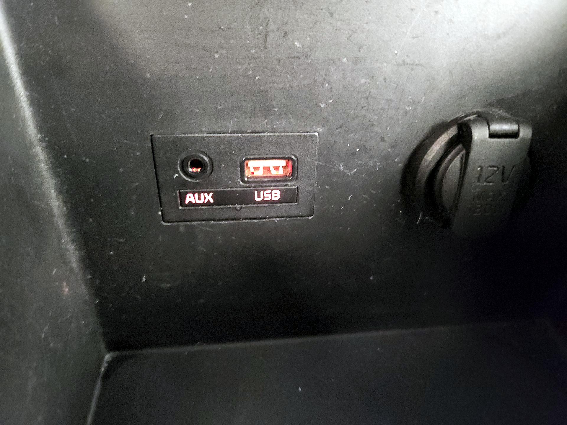 Thumbnail: 2018 Kia Forte - 16