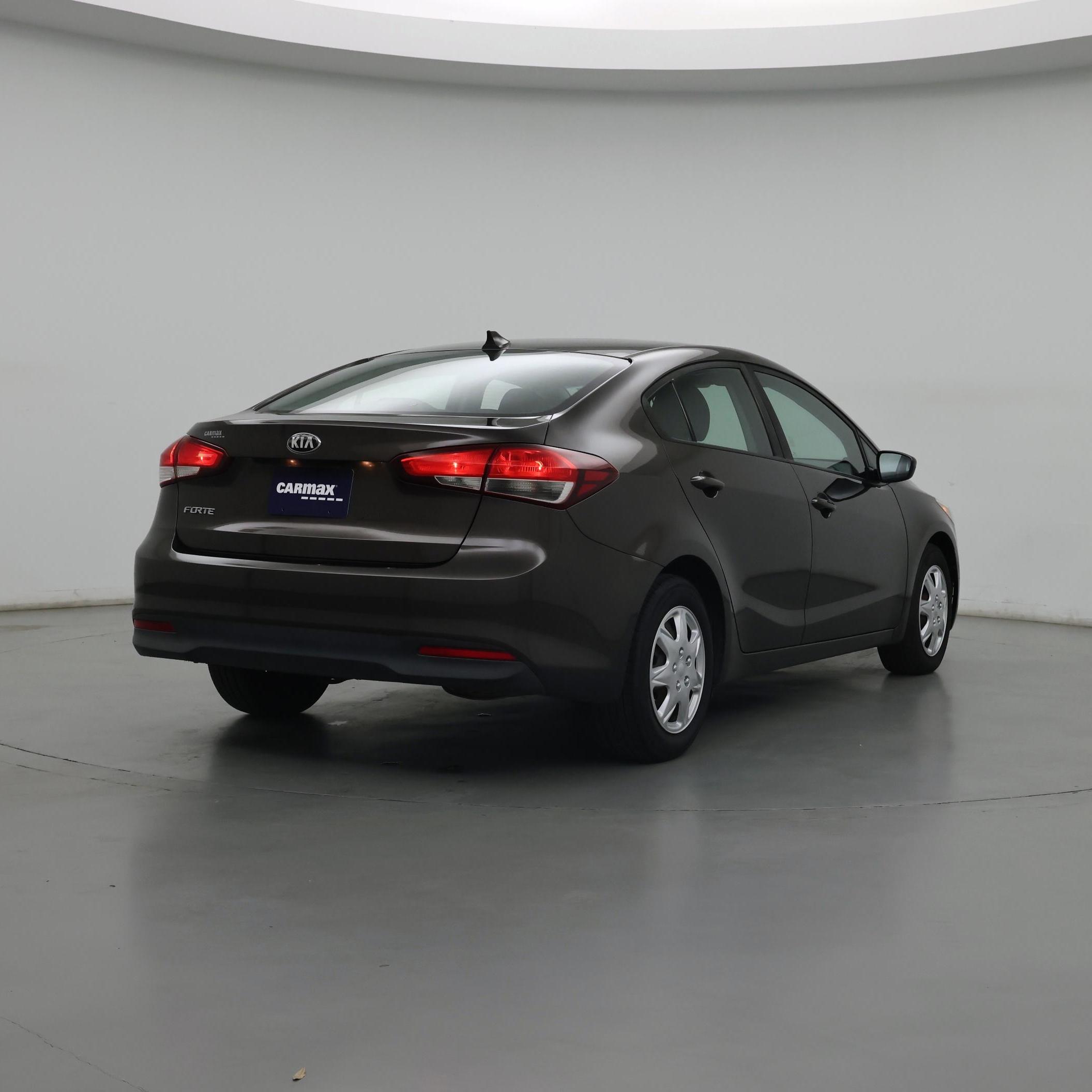 Thumbnail: 2018 Kia Forte - 8