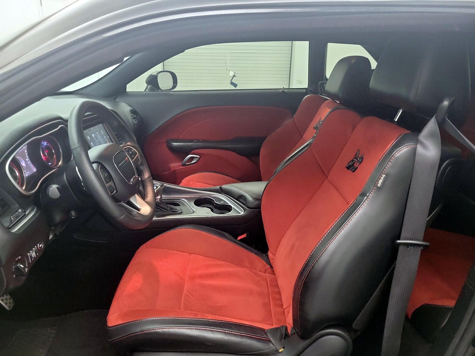 Thumbnail: 2015 Dodge Challenger - 11