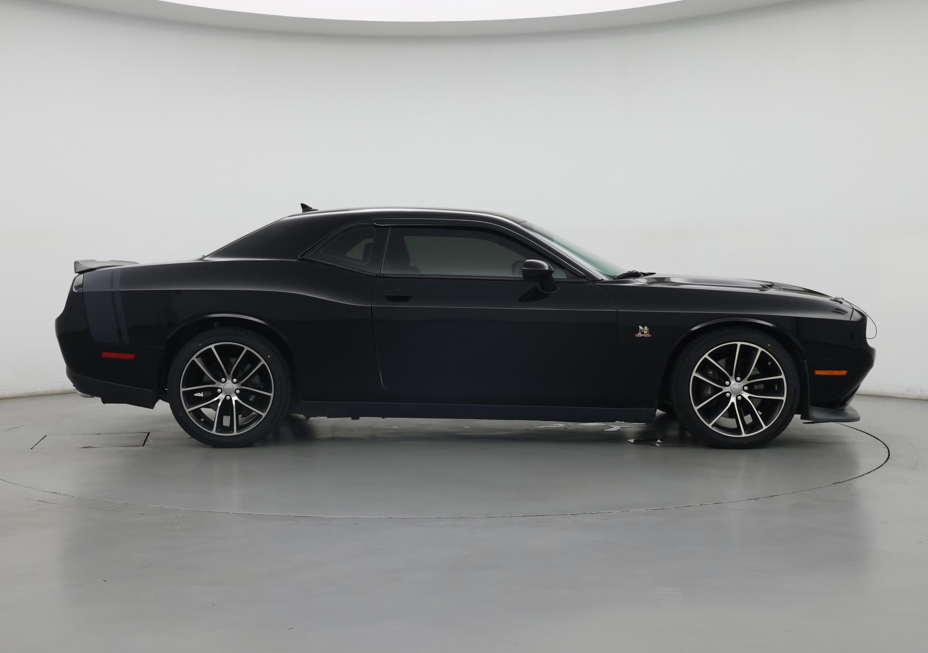 Thumbnail: 2015 Dodge Challenger - 7