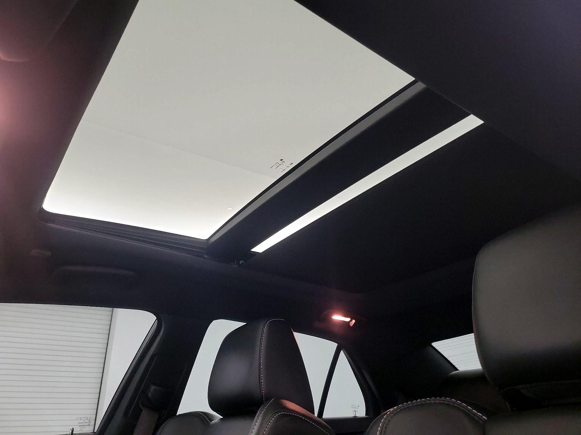 Thumbnail: 2023 Chrysler 300 - 20