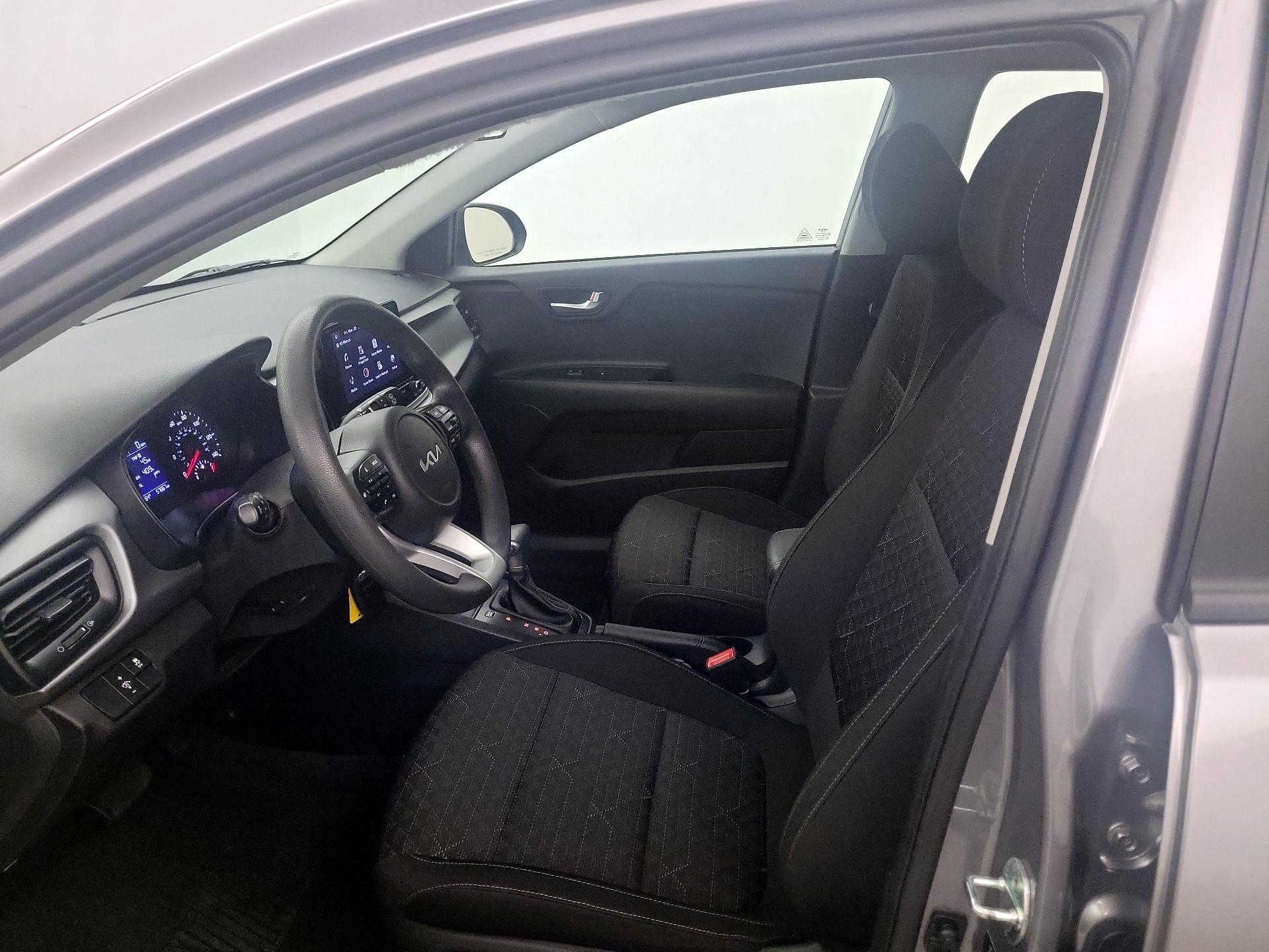 Thumbnail: 2023 Kia Rio - 11