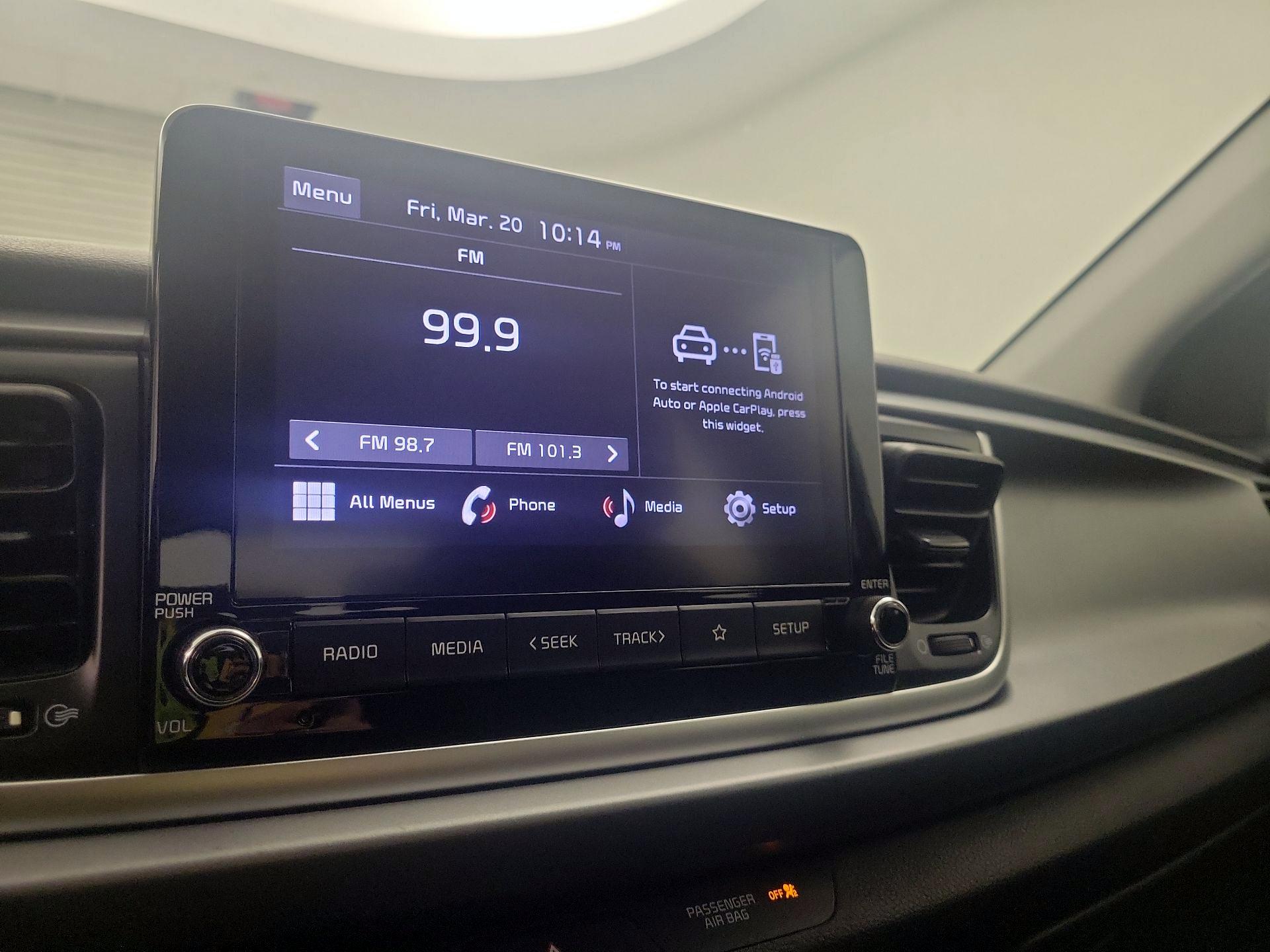 Thumbnail: 2023 Kia Rio - 15