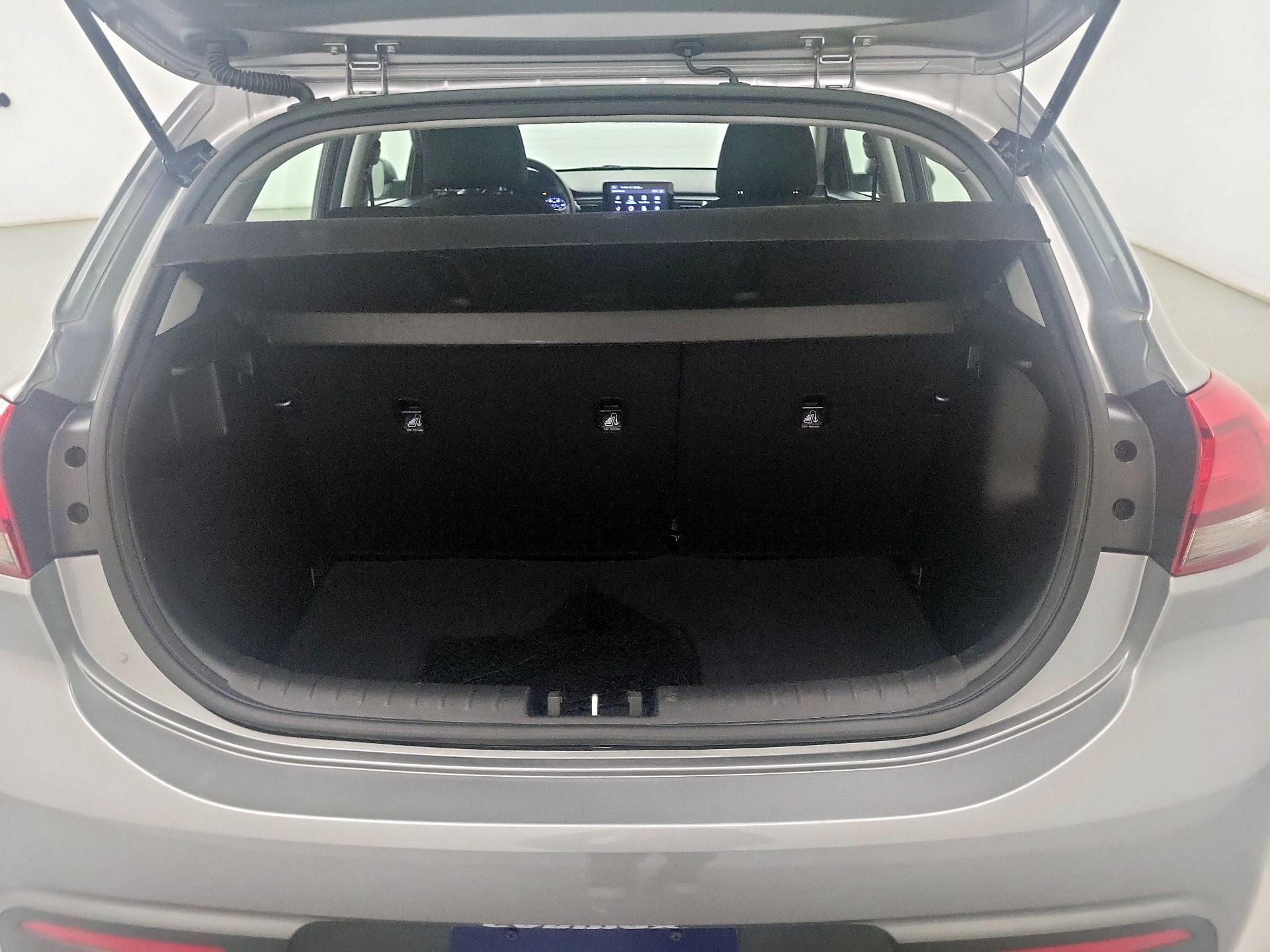 Thumbnail: 2023 Kia Rio - 20