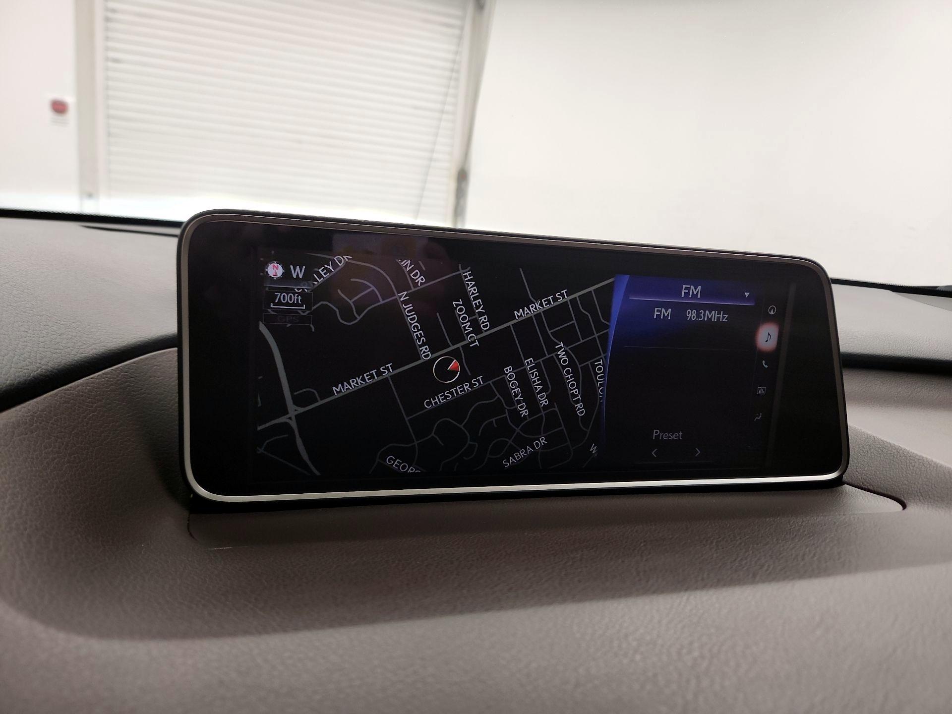 Thumbnail: 2018 Lexus RX - 14