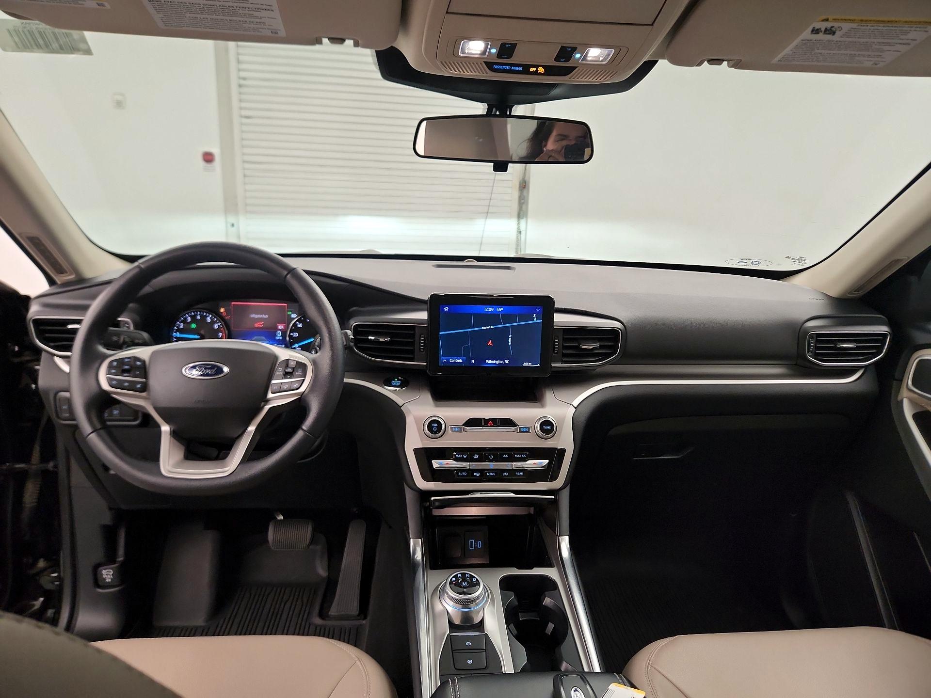 Thumbnail: 2020 Ford Explorer - 9