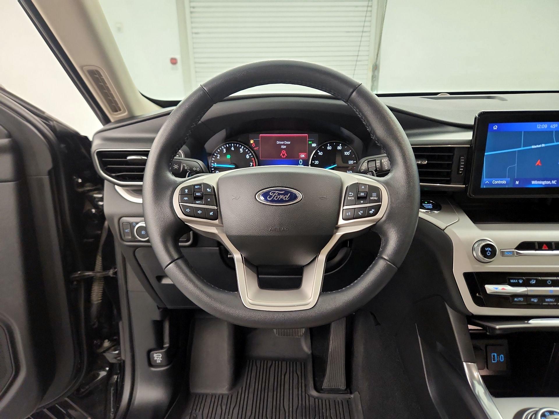 Thumbnail: 2020 Ford Explorer - 10