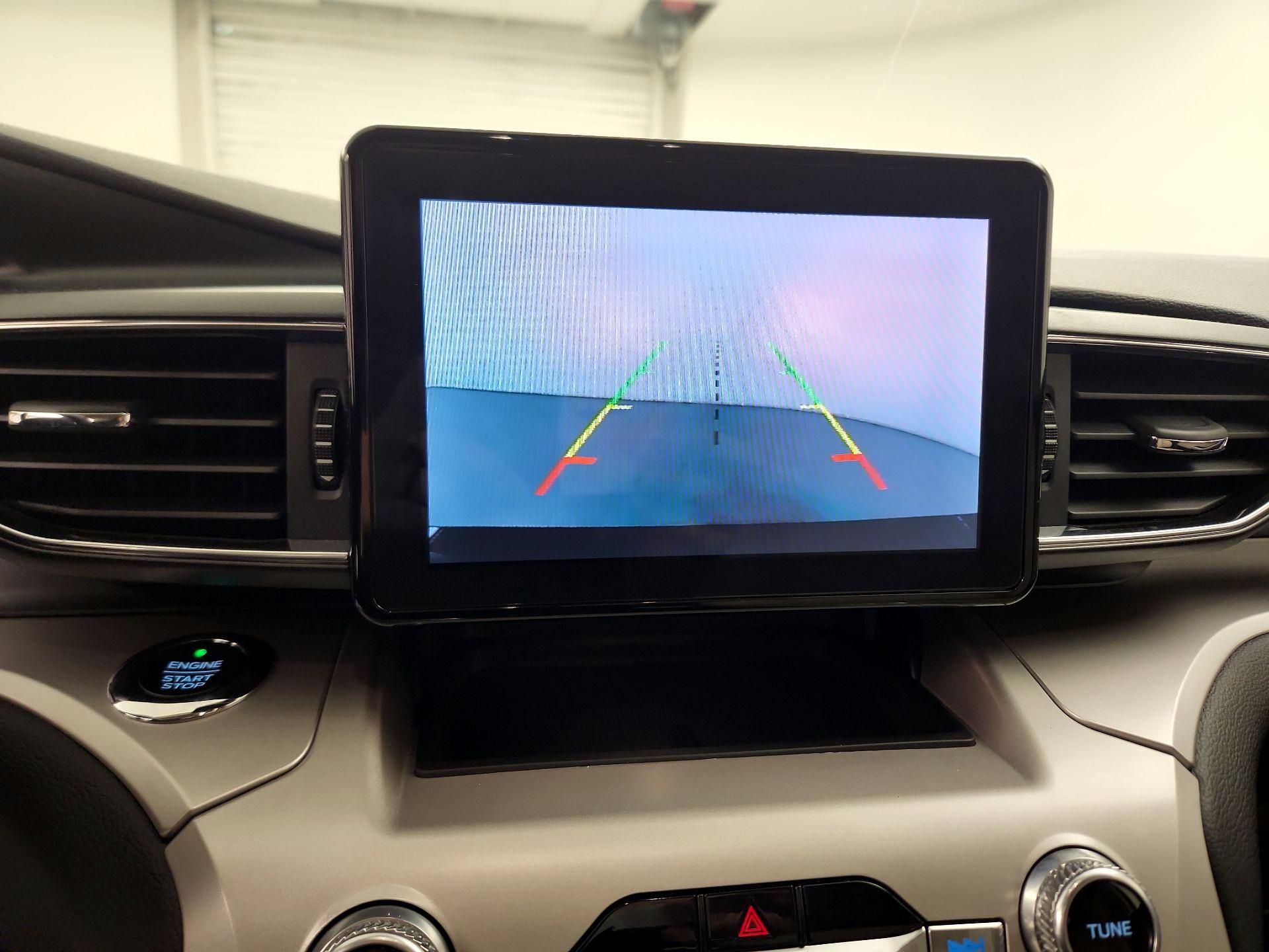 Thumbnail: 2020 Ford Explorer - 15