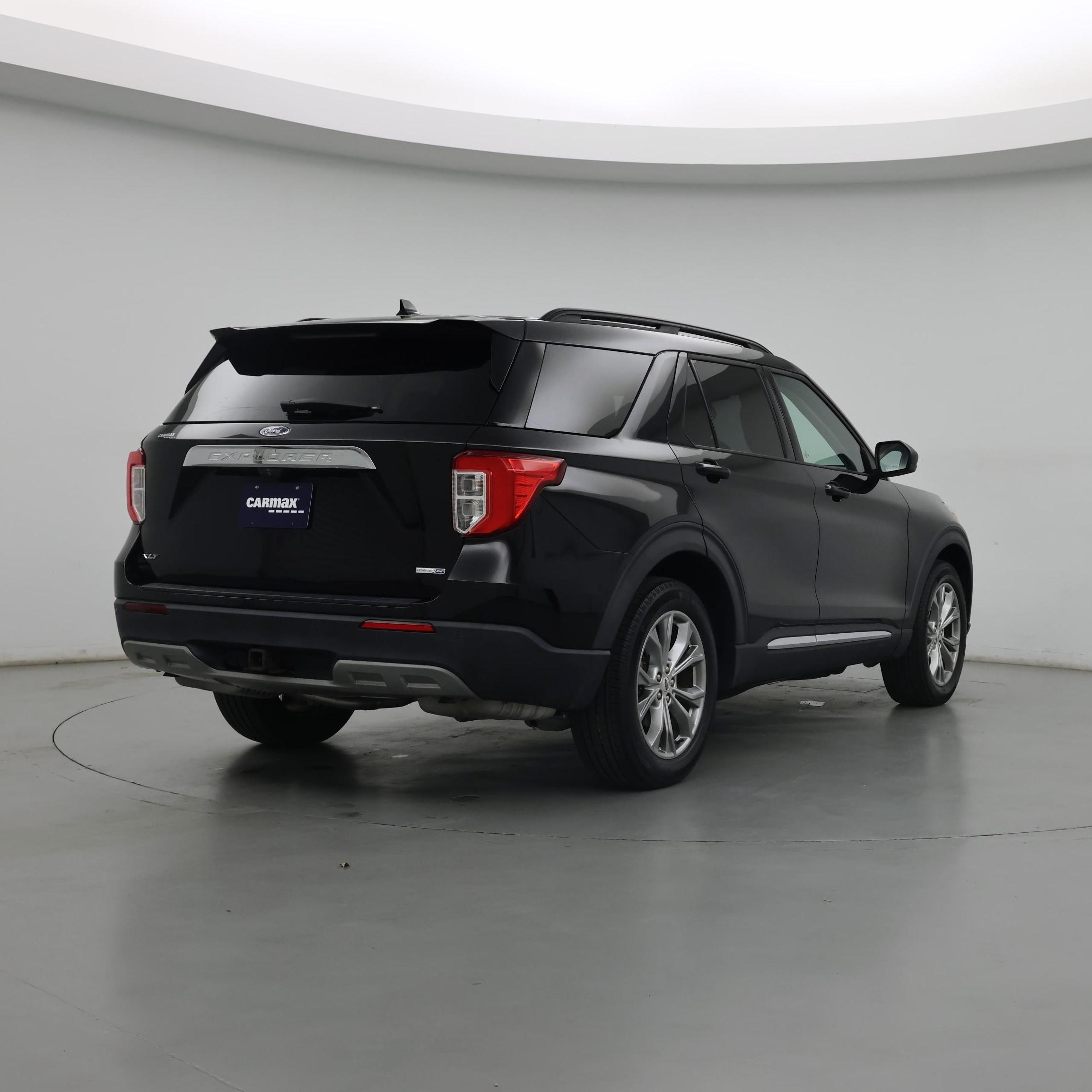 Thumbnail: 2020 Ford Explorer - 8