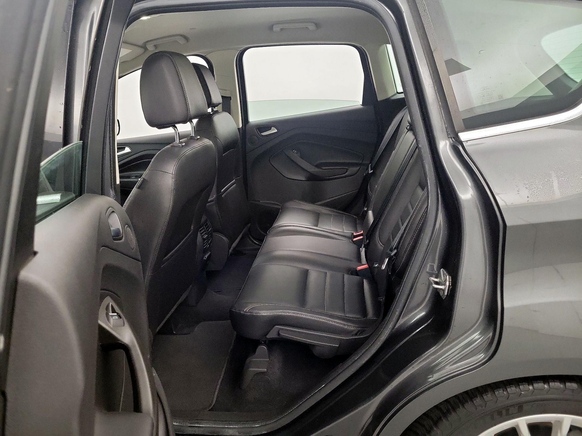 Thumbnail: 2016 Ford C-Max - 20