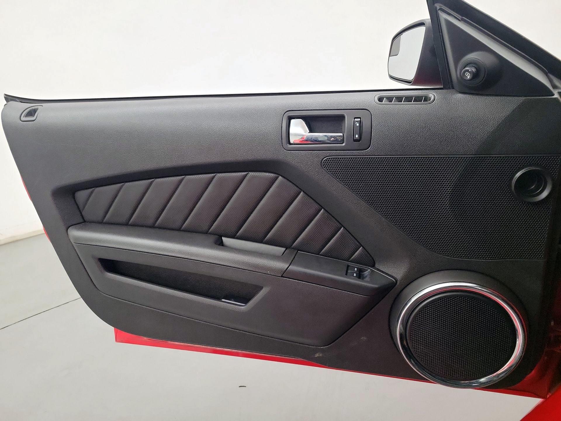 Thumbnail: 2014 Ford Mustang - 12