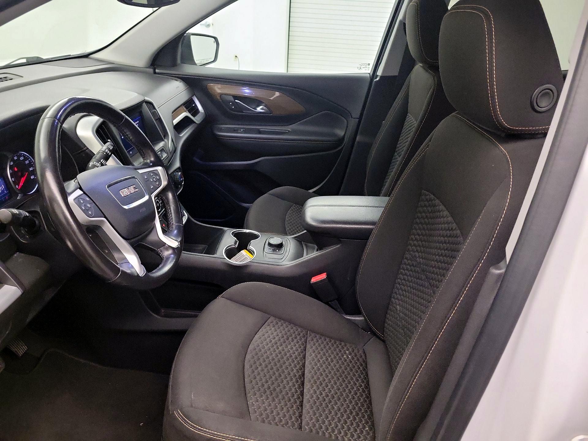 Thumbnail: 2020 GMC Terrain - 11