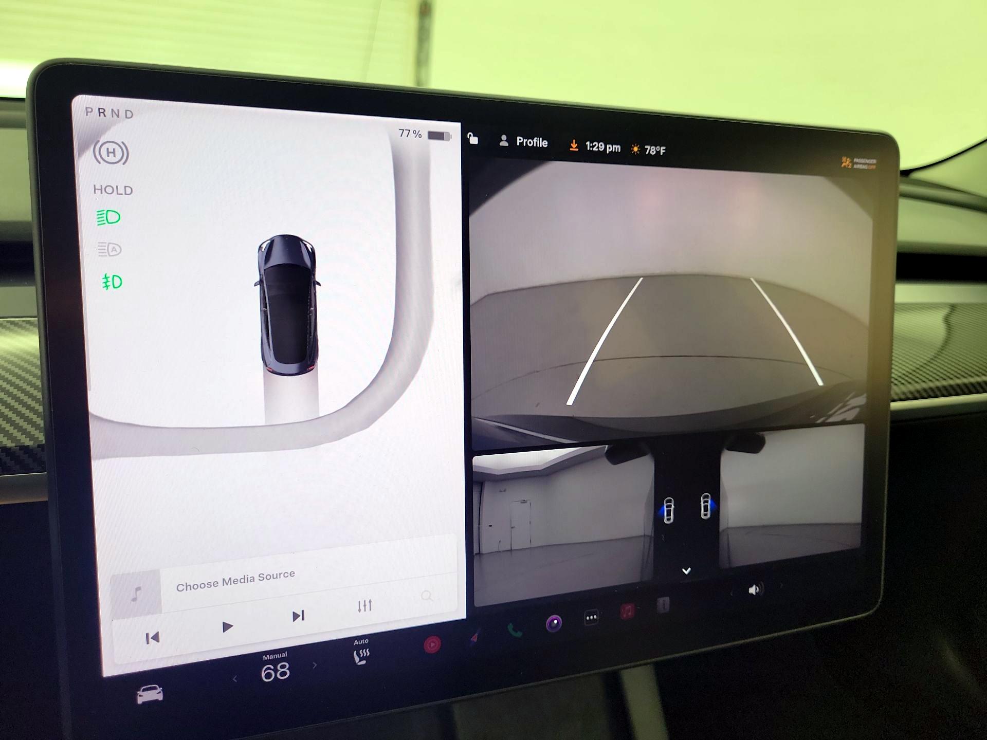 Thumbnail: 2022 Tesla Model 3 - 14