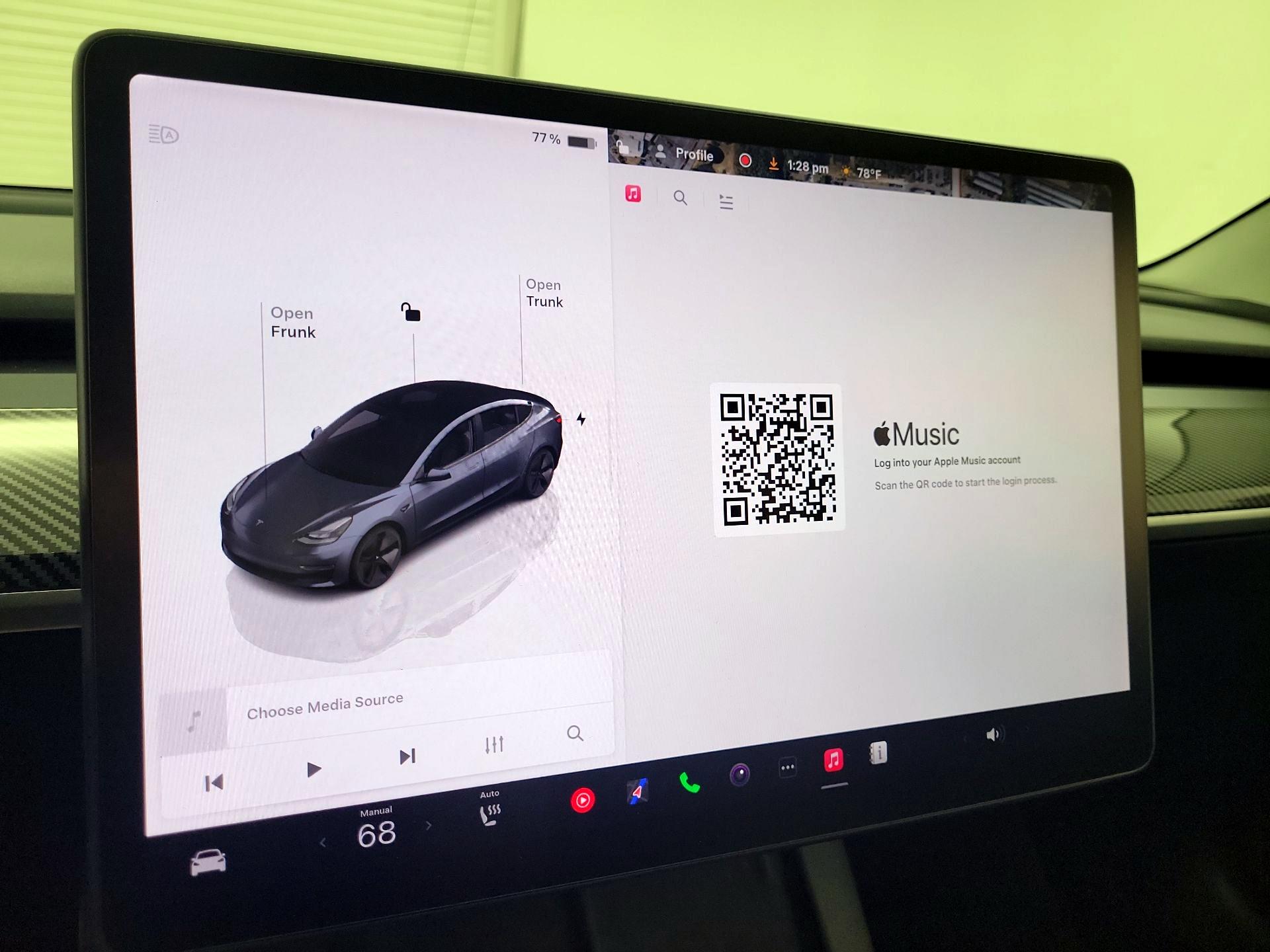 Thumbnail: 2022 Tesla Model 3 - 15