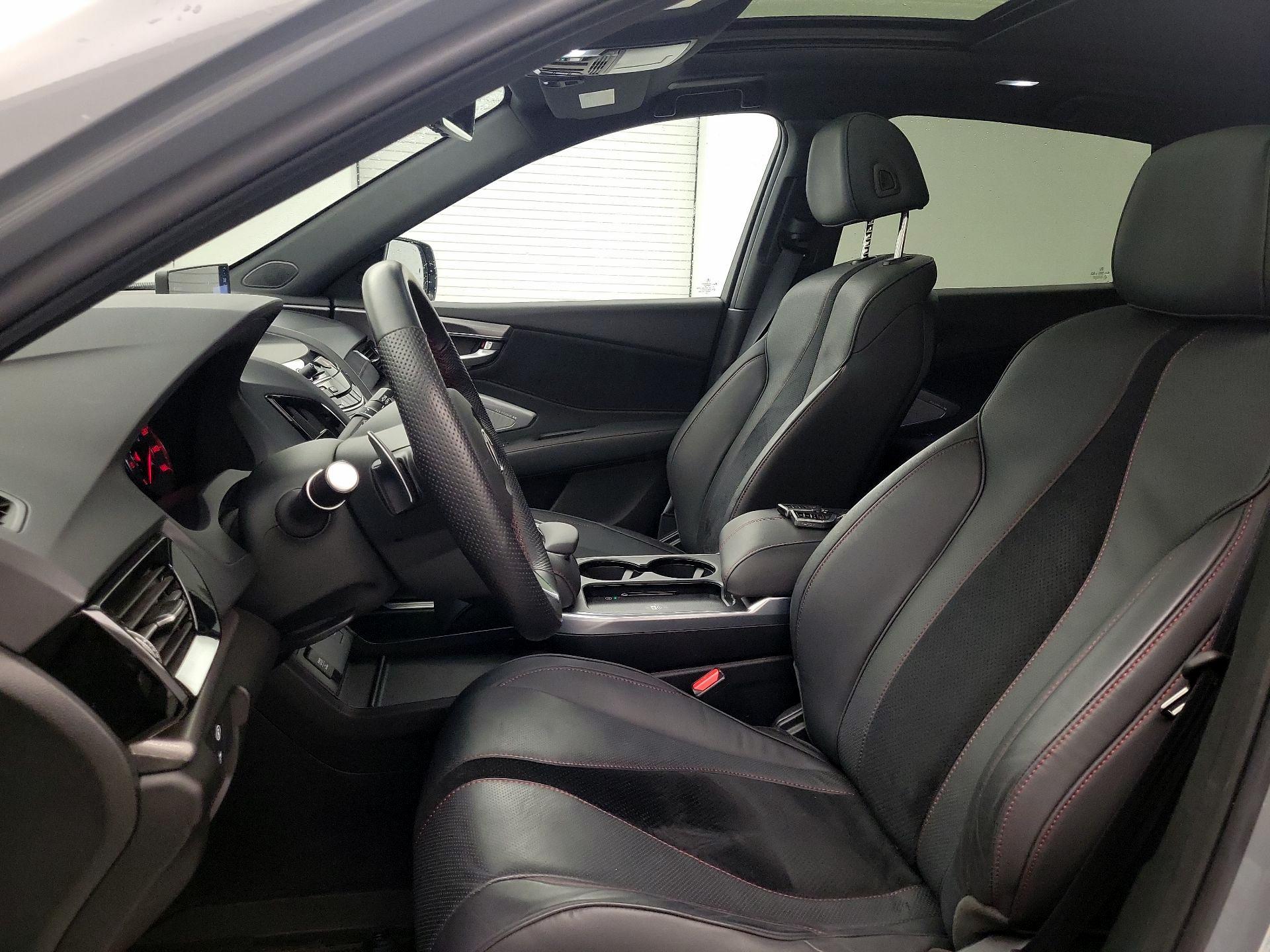 Thumbnail: 2025 Acura RDX - 19