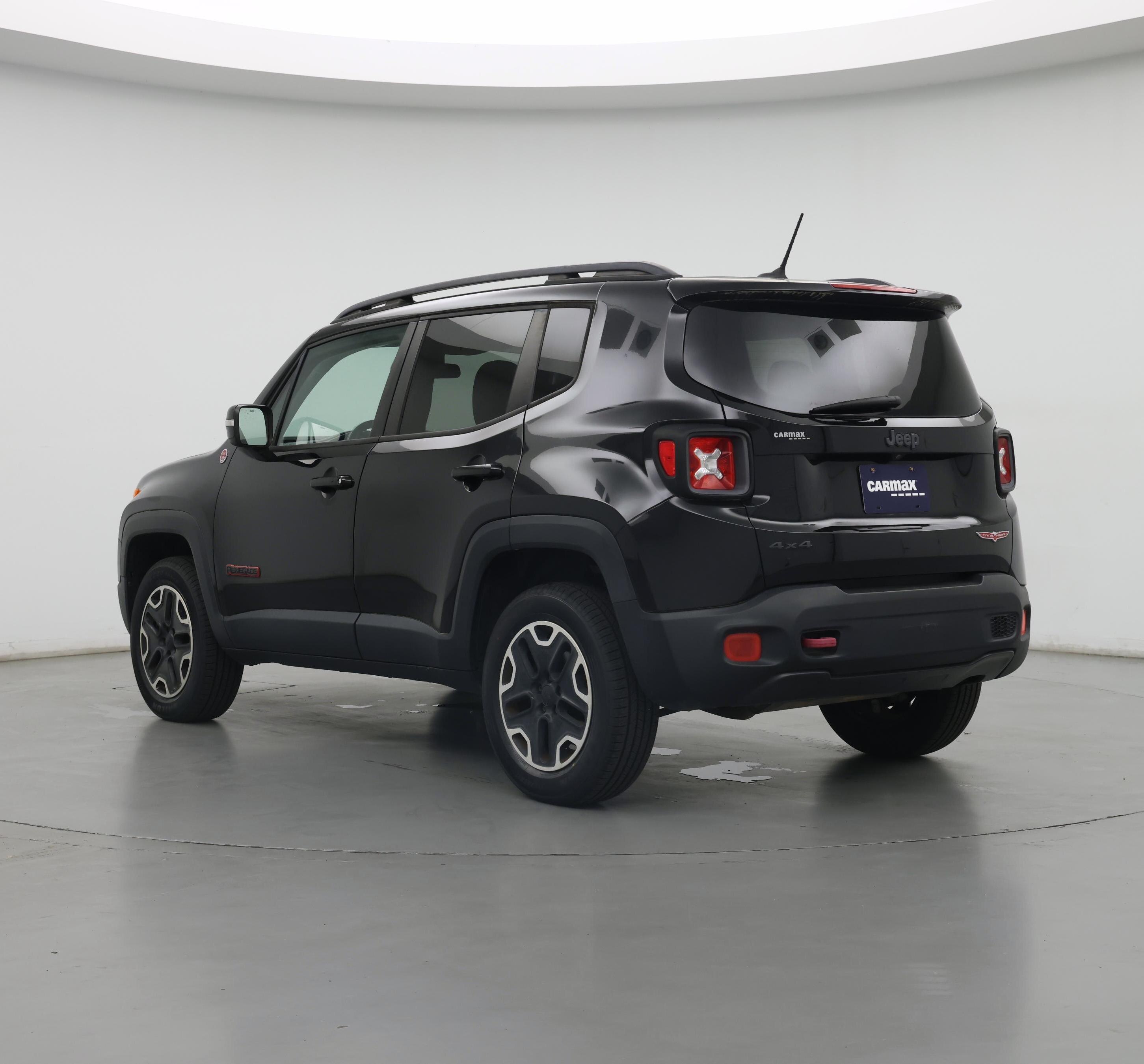 Thumbnail: 2015 Jeep Renegade - 2