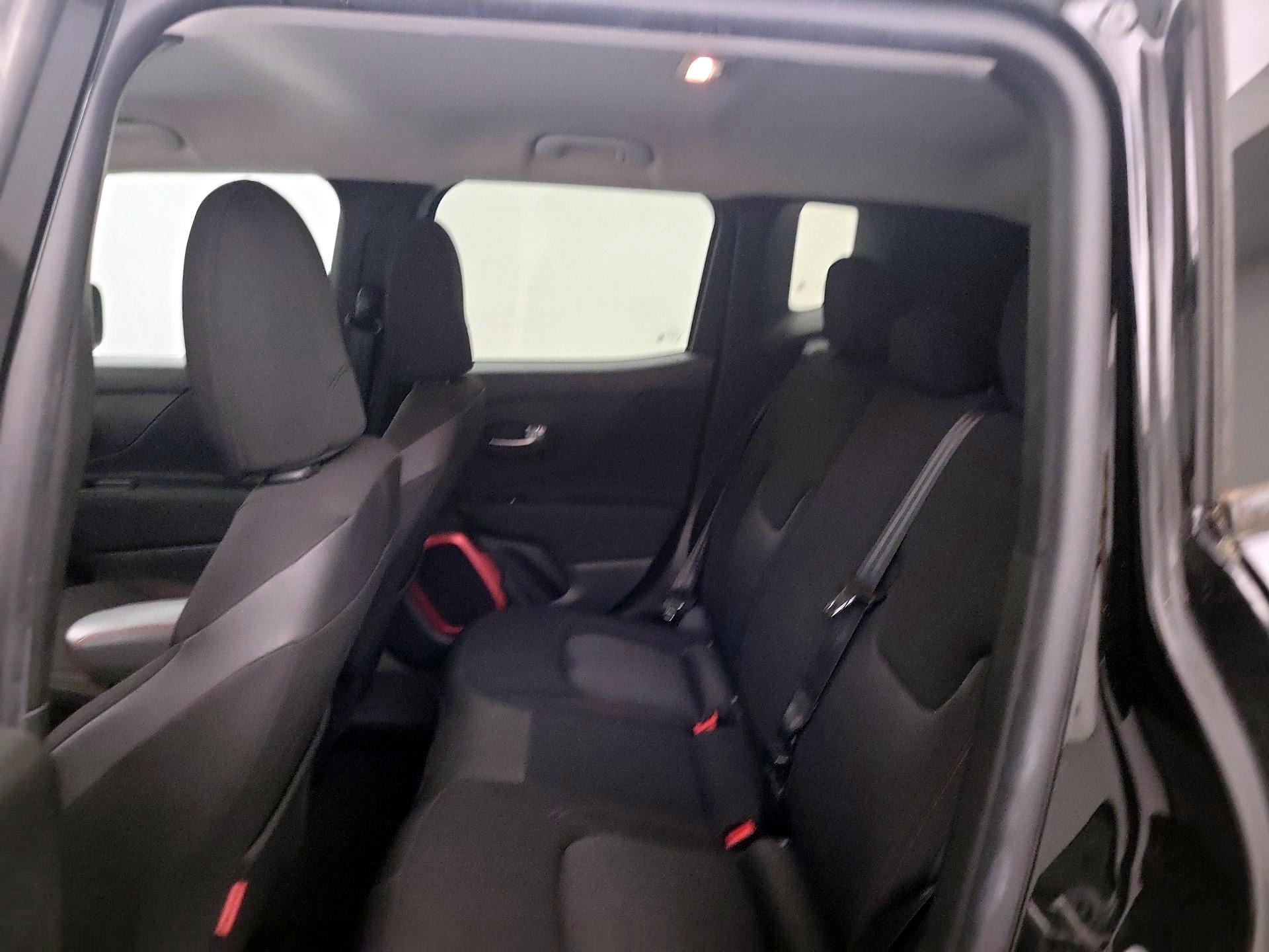 Thumbnail: 2015 Jeep Renegade - 19