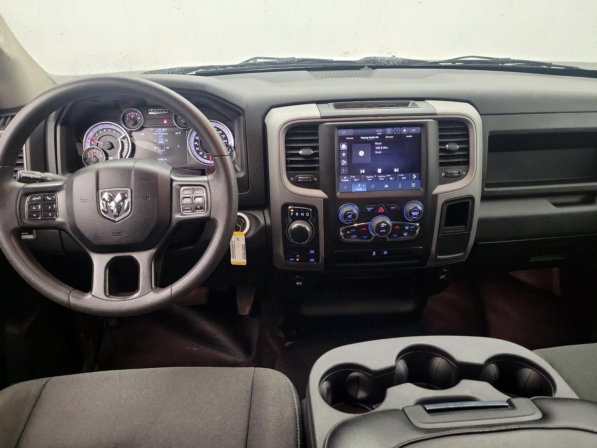 Thumbnail: 2023 RAM 1500 Classic - 9