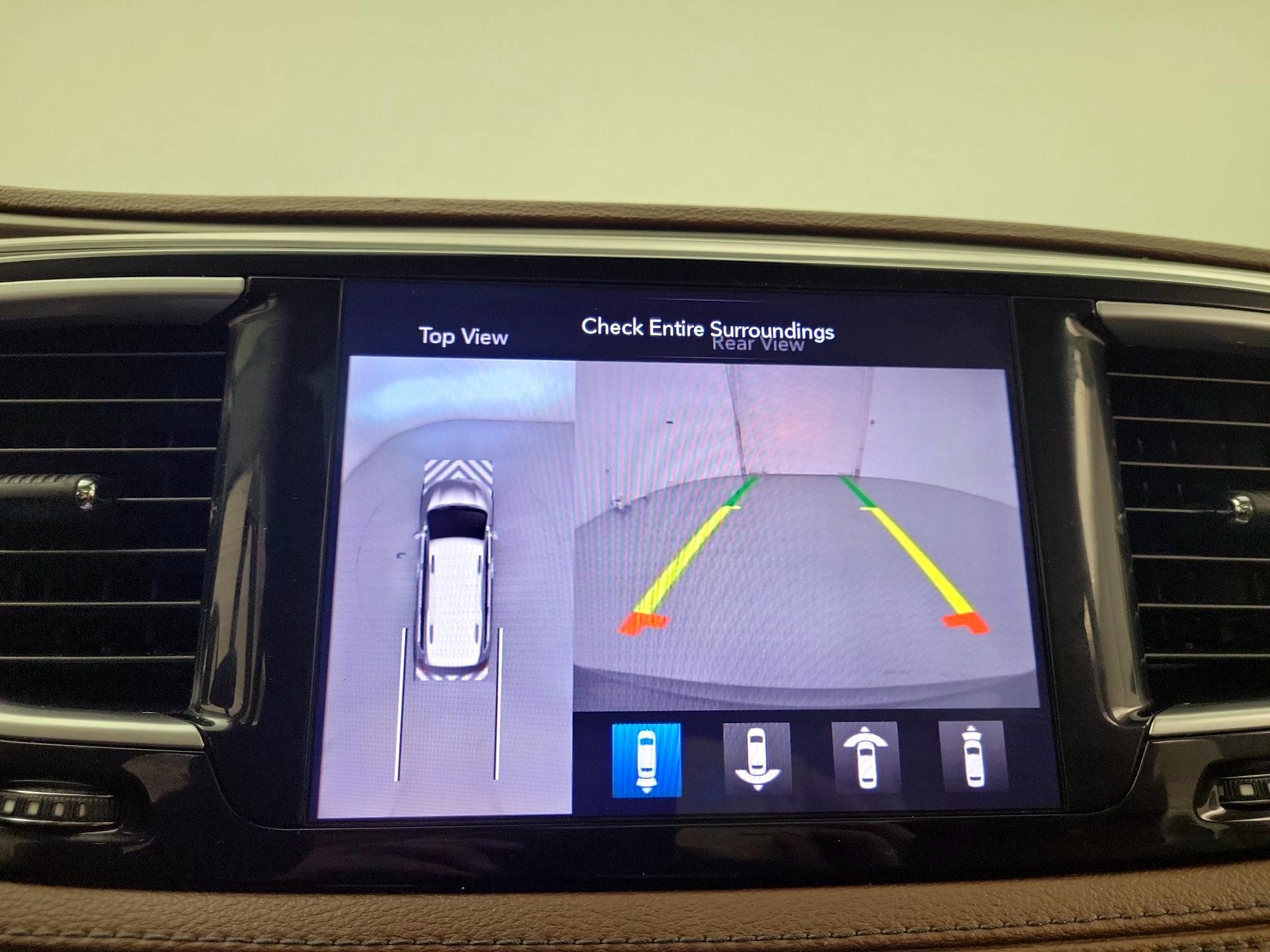Thumbnail: 2018 Chrysler Pacifica - 15