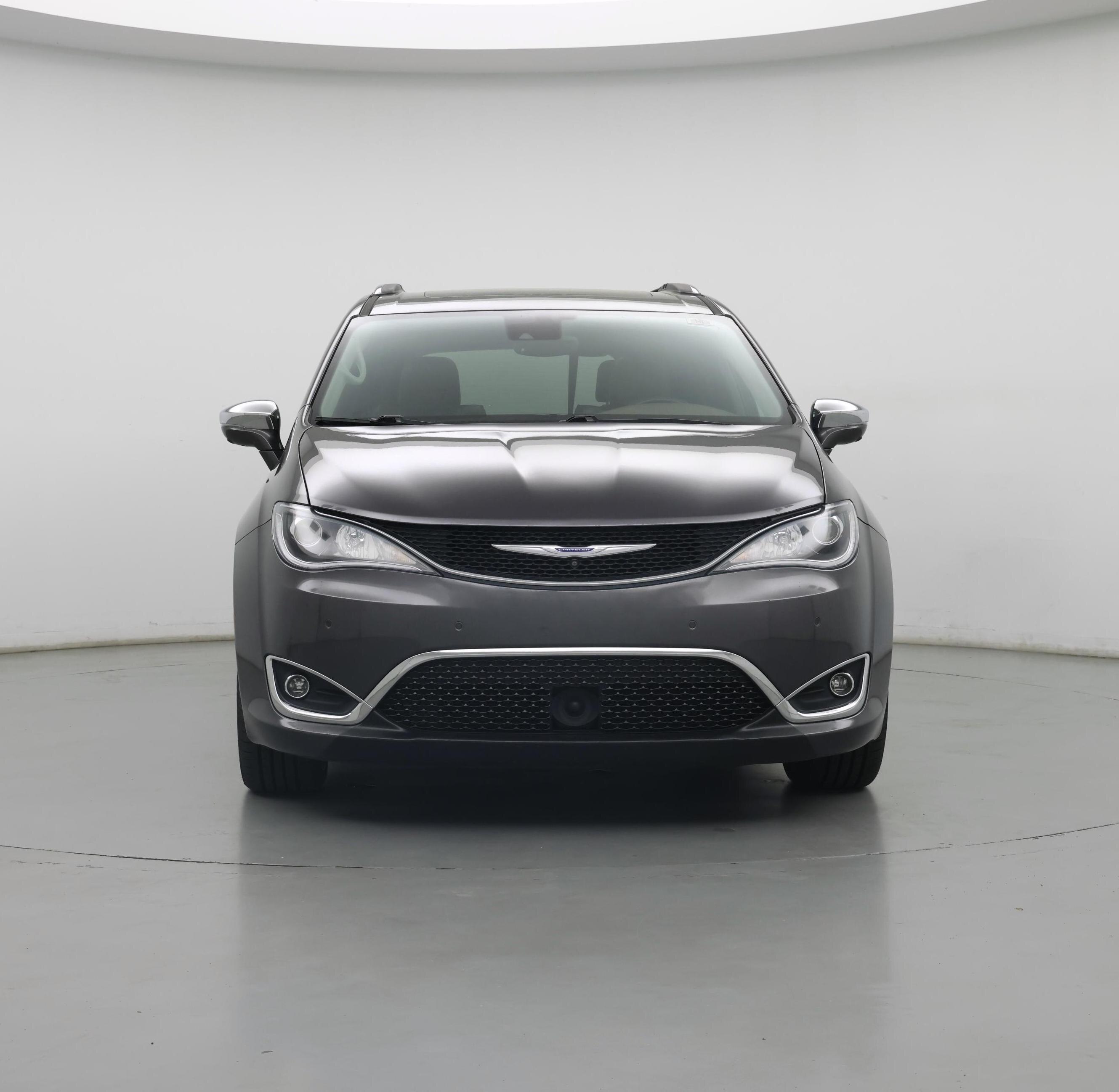 Thumbnail: 2018 Chrysler Pacifica - 5
