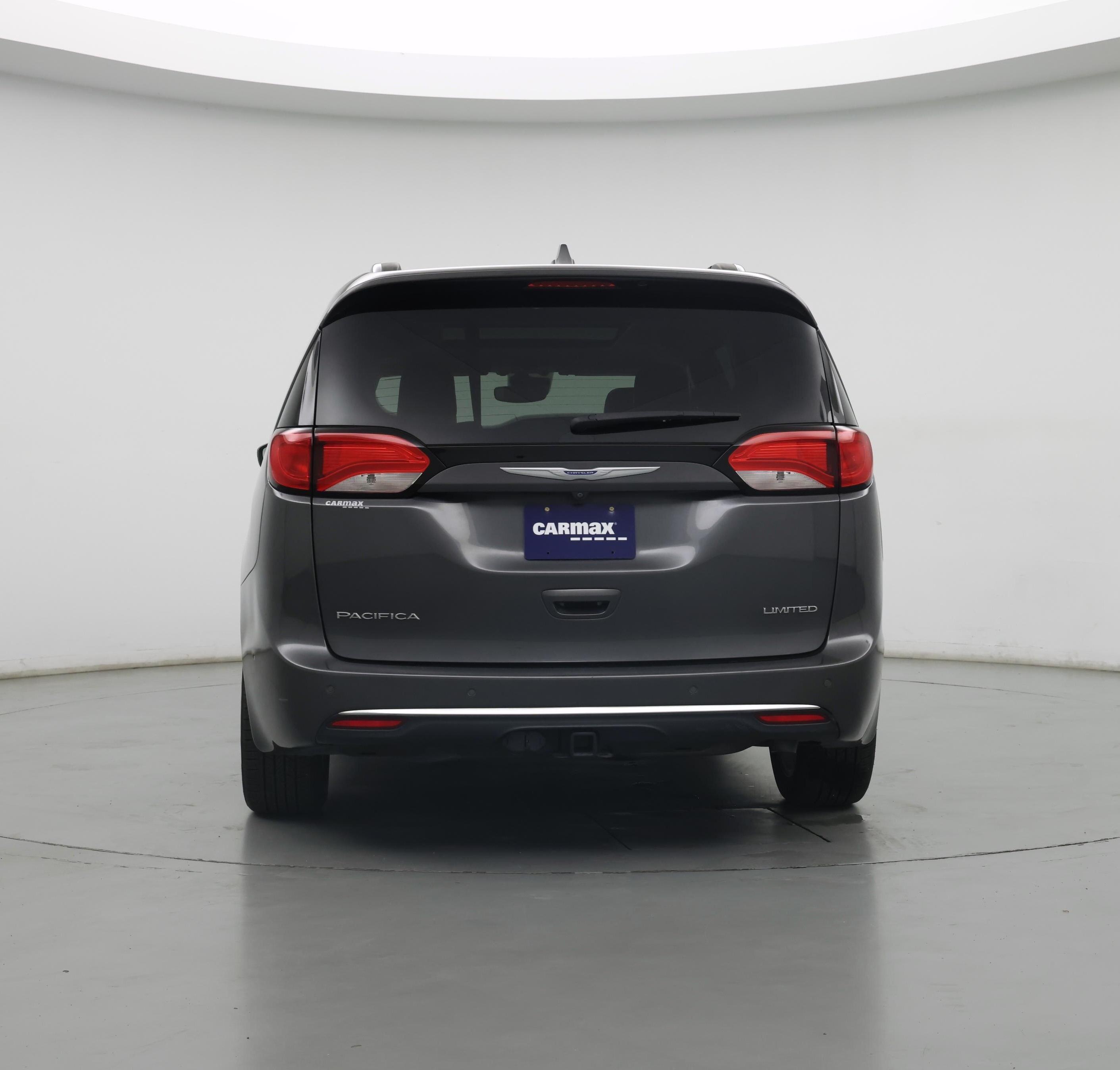 Thumbnail: 2018 Chrysler Pacifica - 6