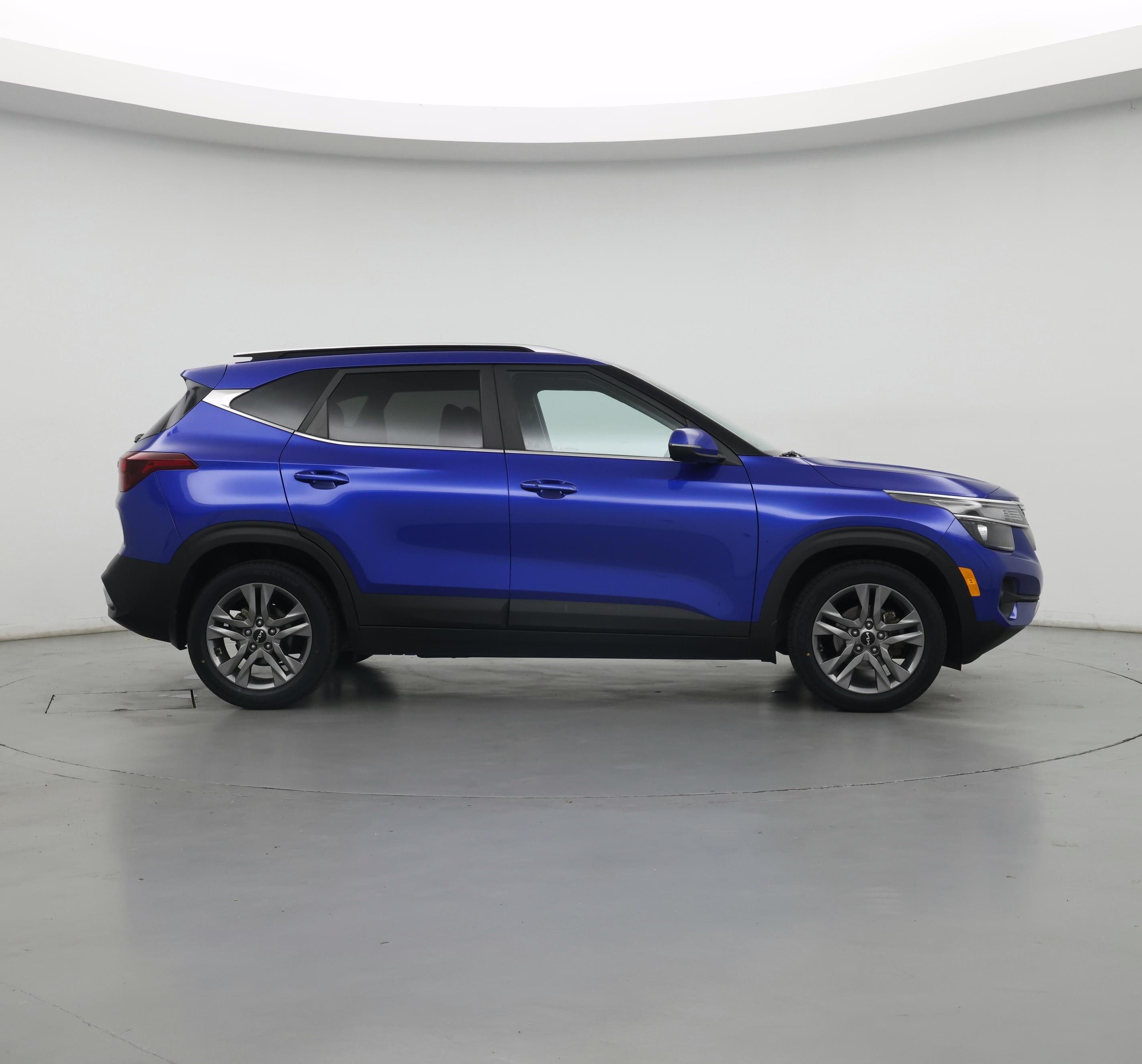 Thumbnail: 2022 Kia Seltos - 7