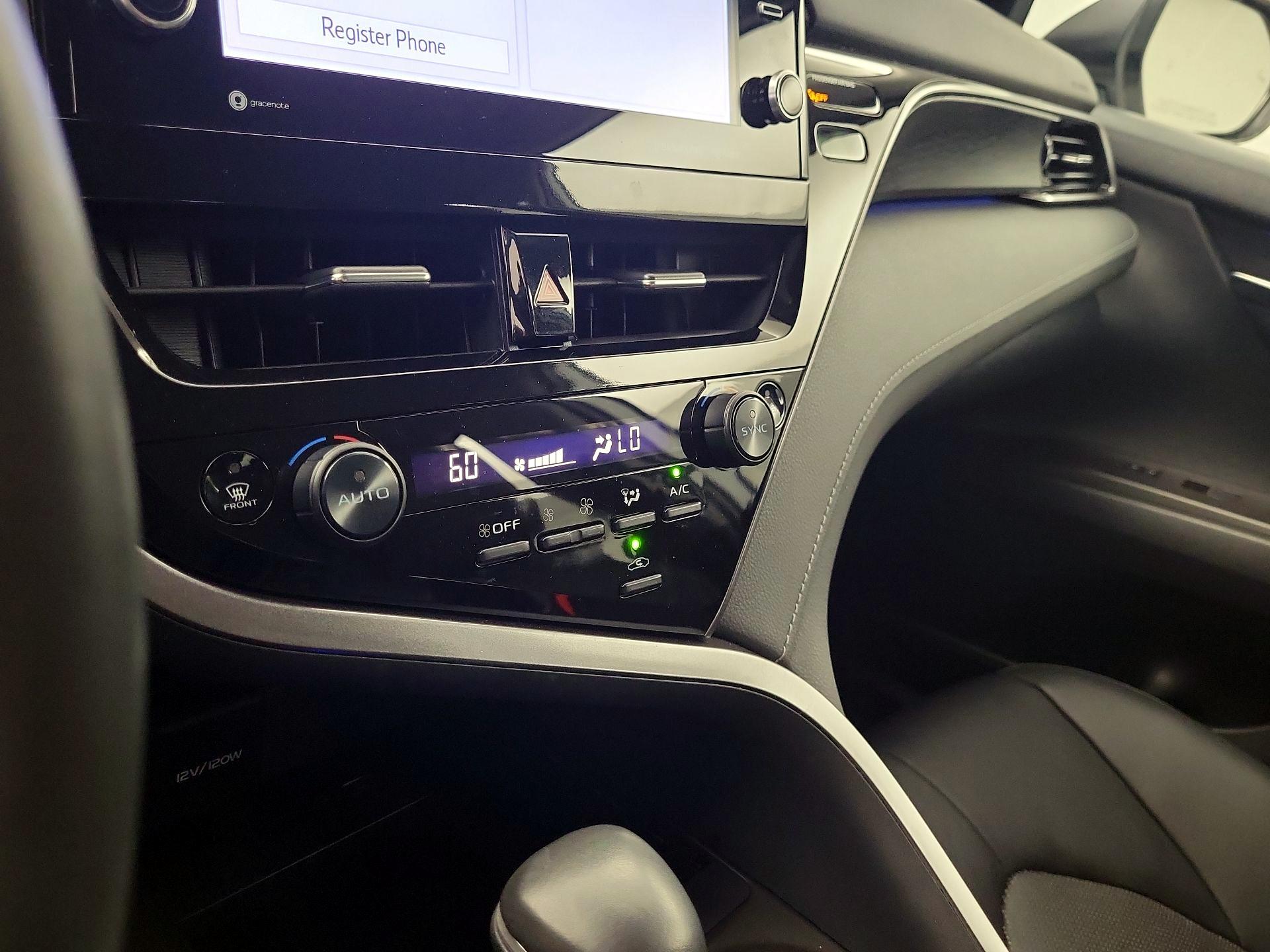 Thumbnail: 2023 Toyota Camry - 16