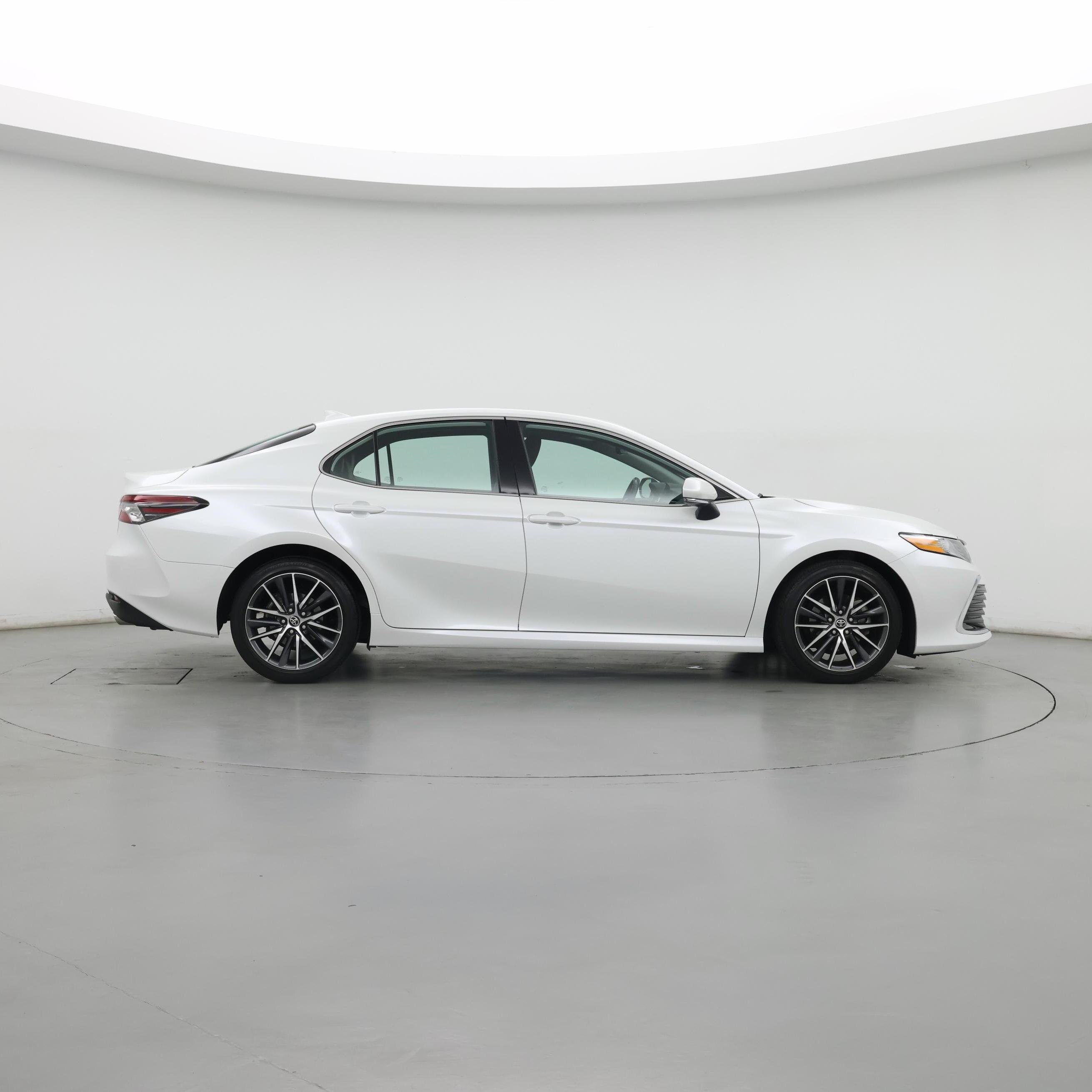 Thumbnail: 2023 Toyota Camry - 7