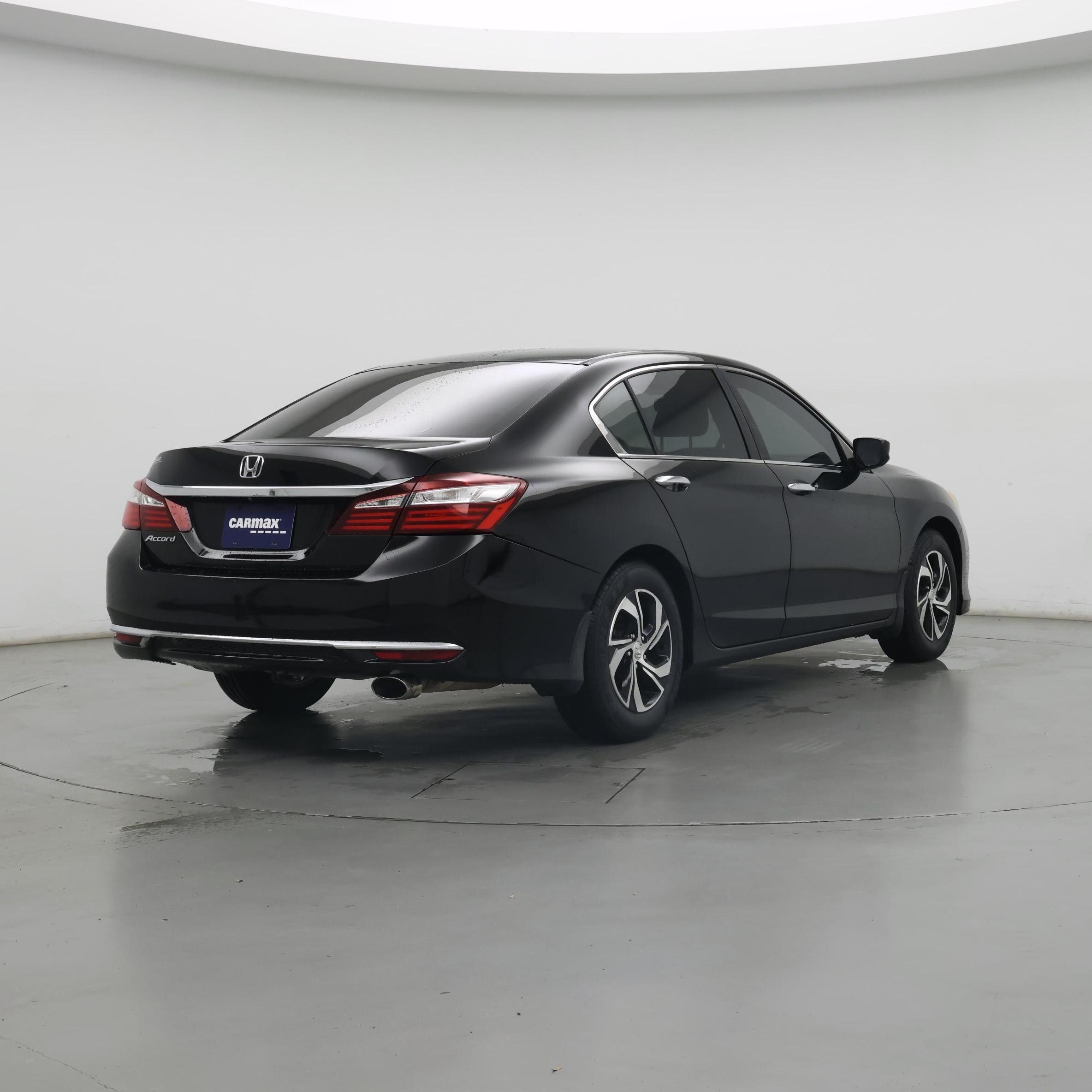 Thumbnail: 2017 Honda Accord - 8