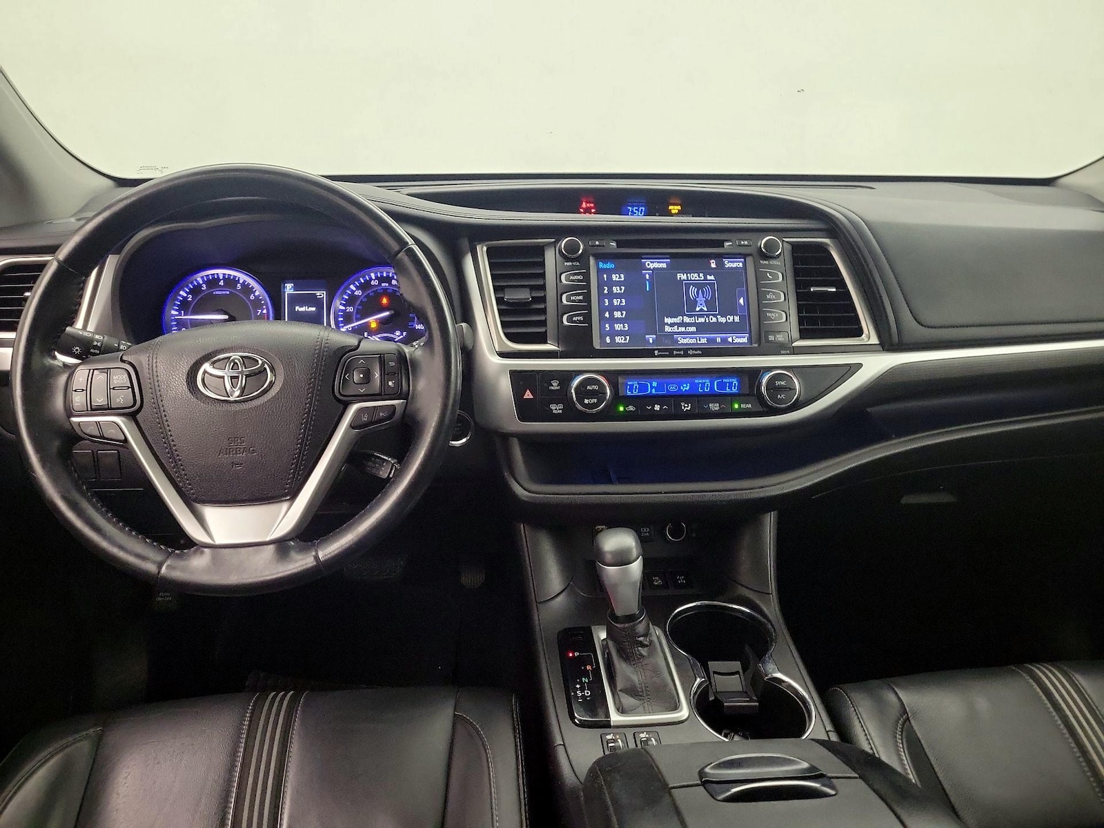 2018 Toyota Highlander SE - Photo 10
