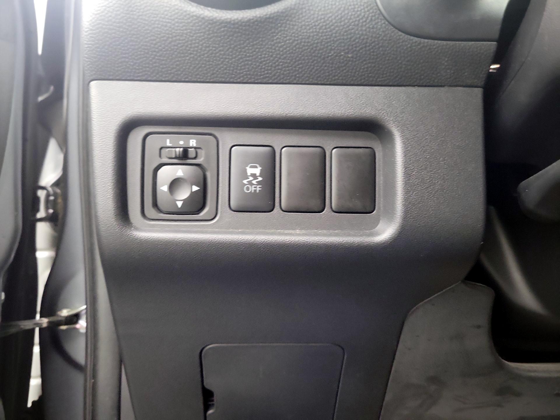 Thumbnail: 2018 Mitsubishi Mirage - 13