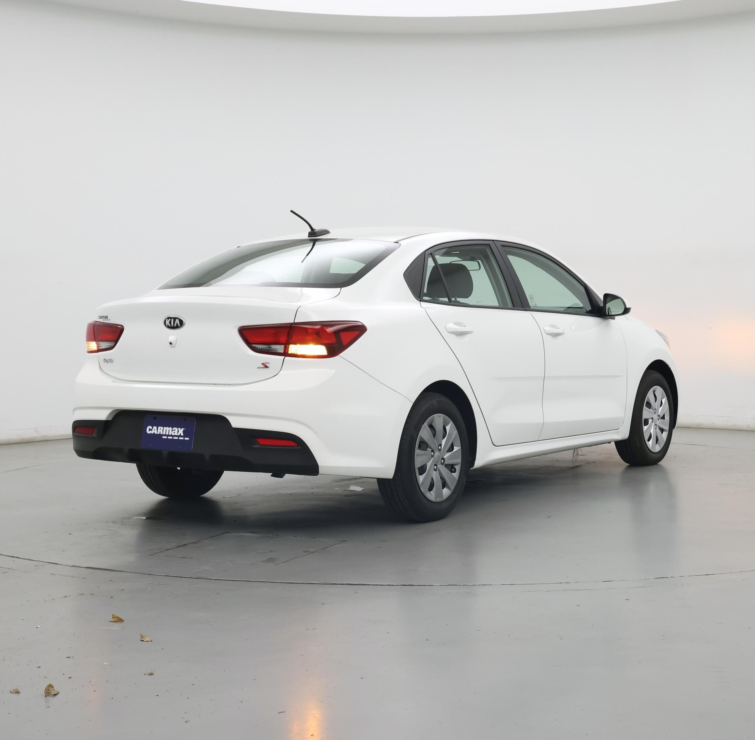 Thumbnail: 2020 Kia Rio - 8