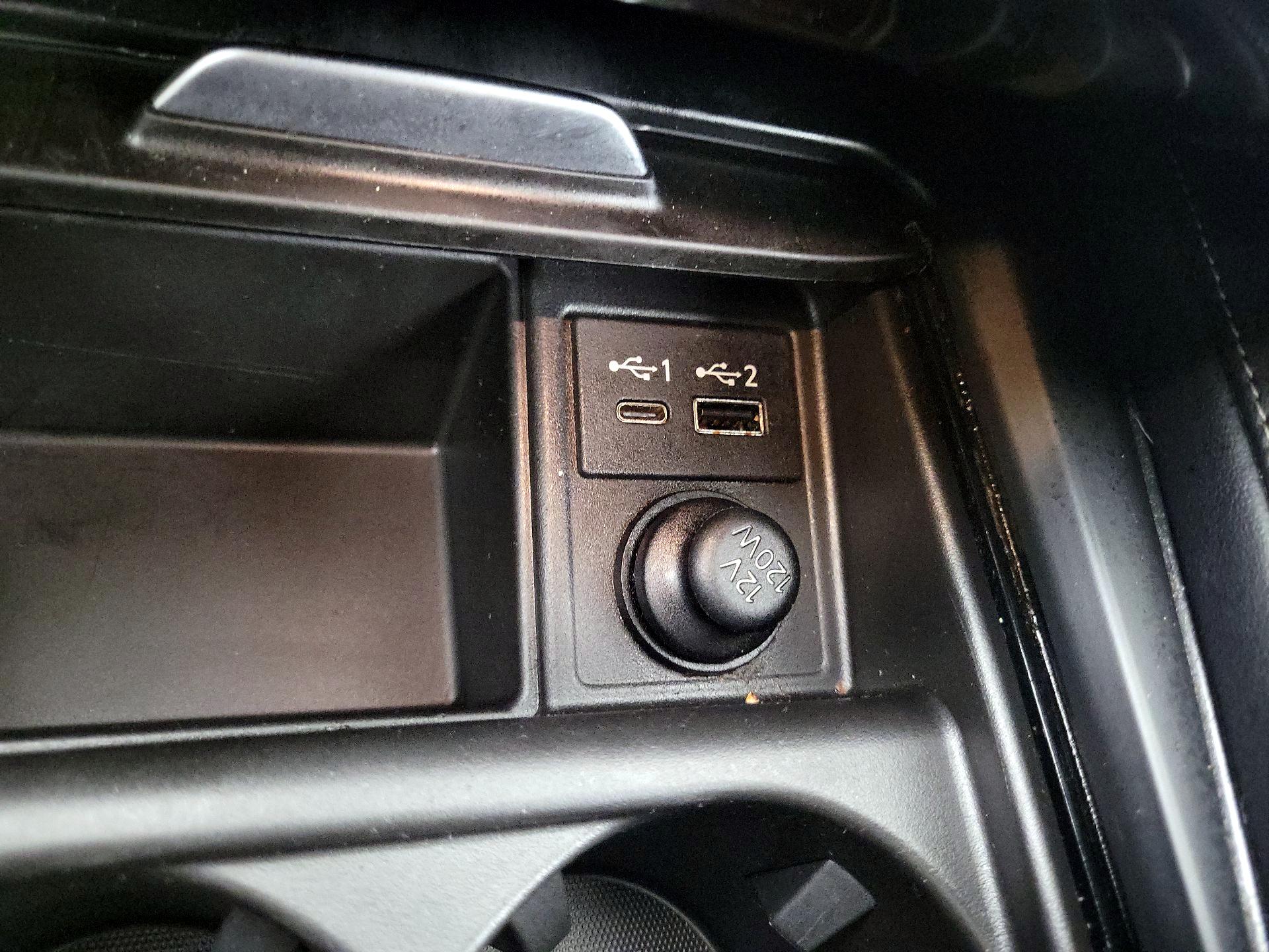 Thumbnail: 2022 INFINITI QX55 - 17