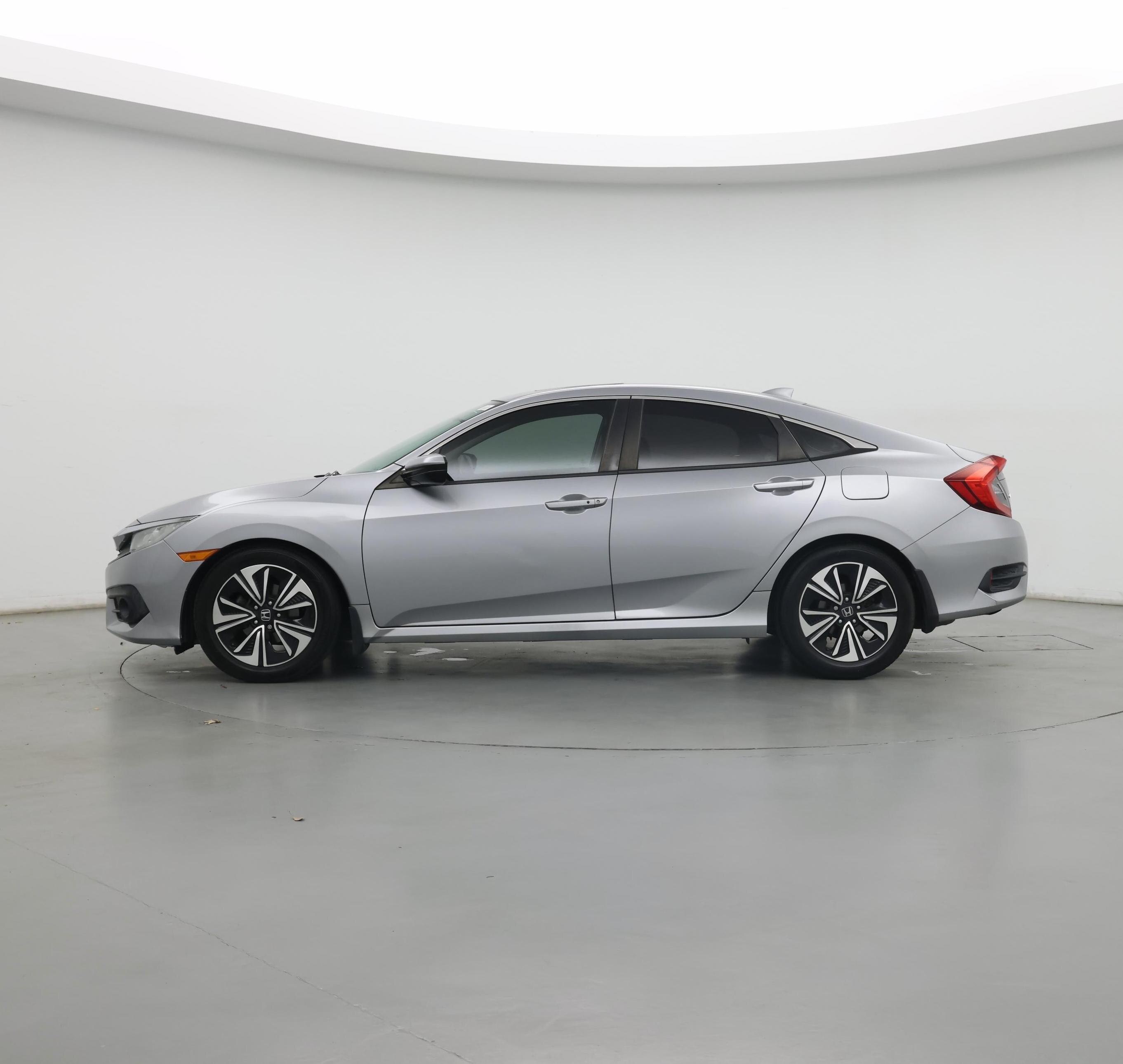 Thumbnail: 2016 Honda Civic - 3