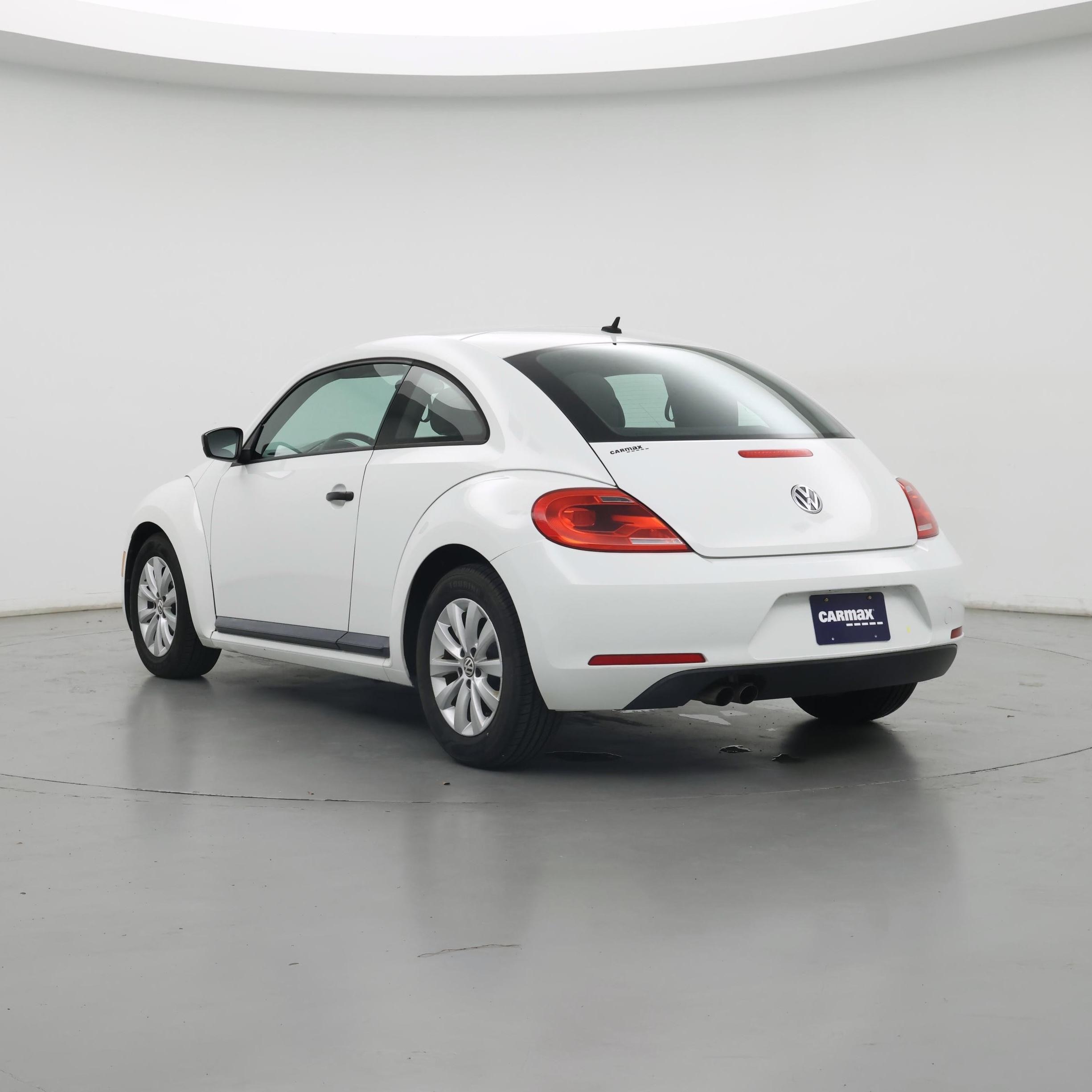 Thumbnail: 2015 Volkswagen Beetle - 2
