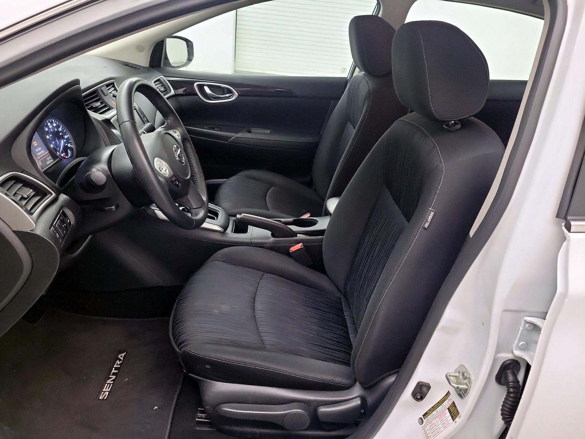 Thumbnail: 2019 Nissan Sentra - 11