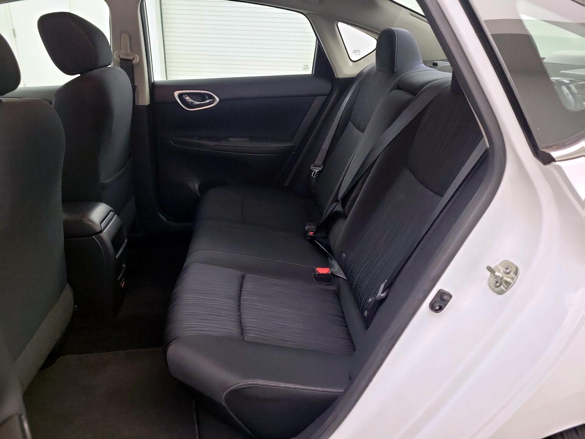 Thumbnail: 2019 Nissan Sentra - 19