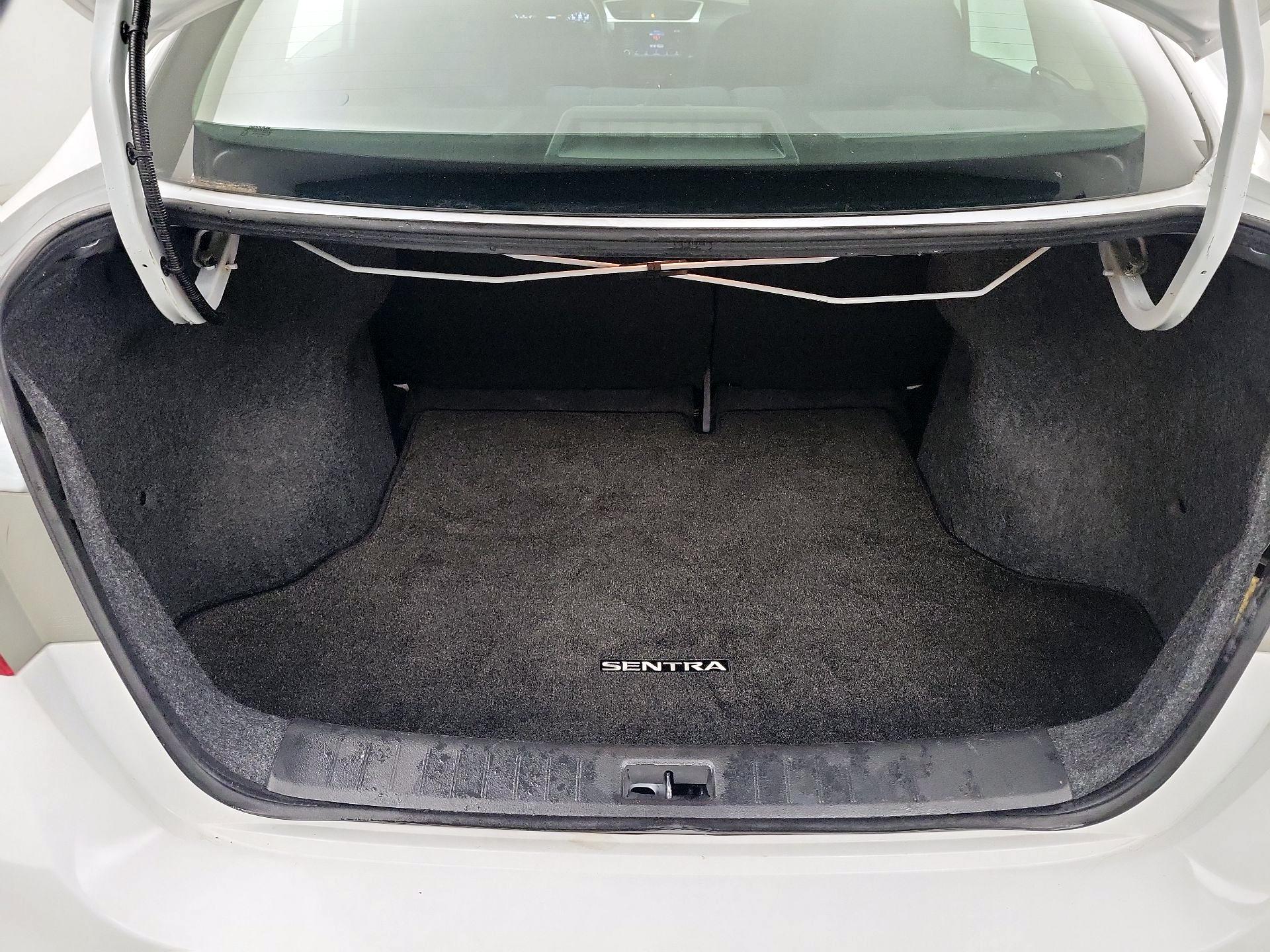 Thumbnail: 2019 Nissan Sentra - 20