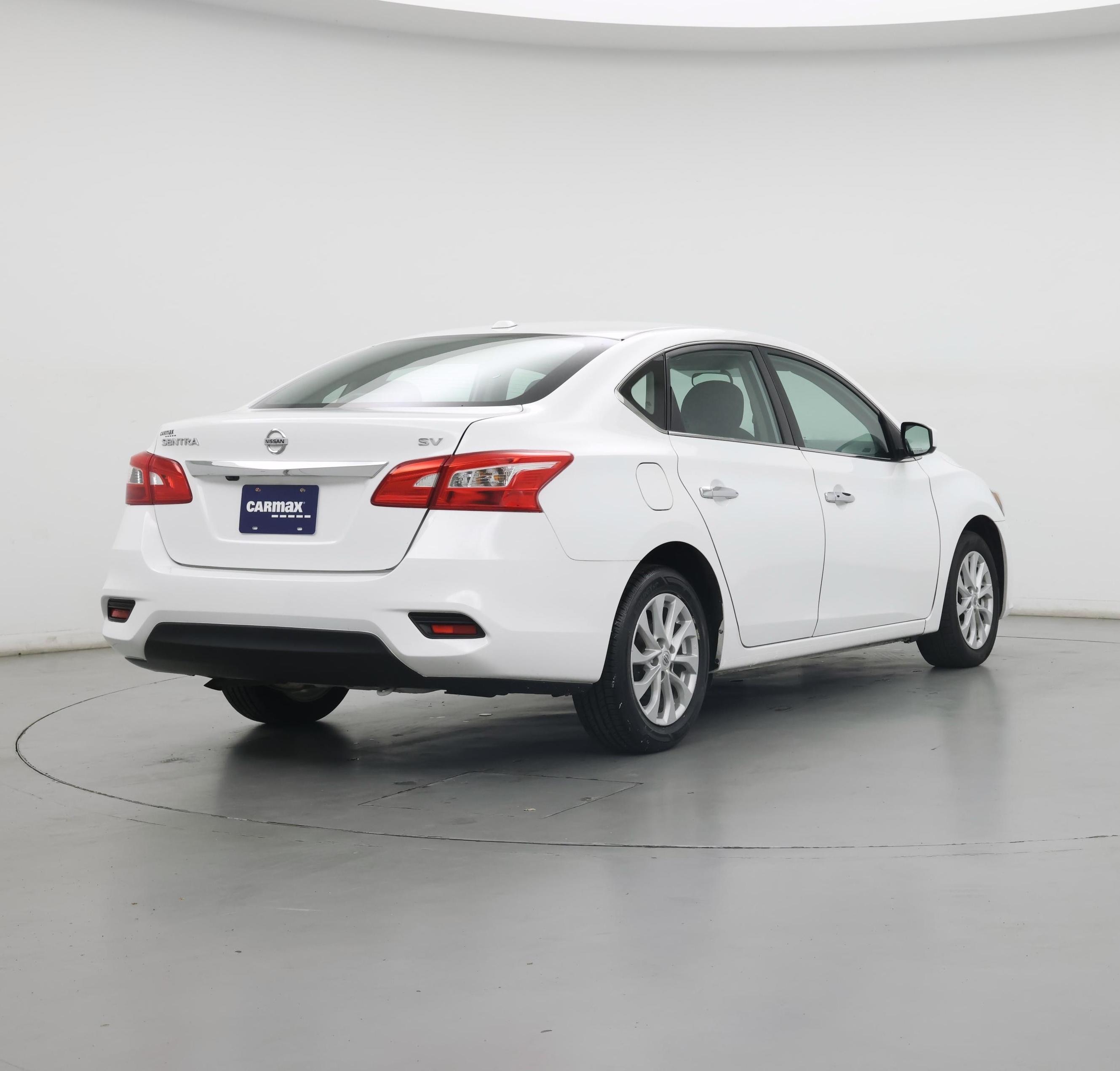 Thumbnail: 2019 Nissan Sentra - 8