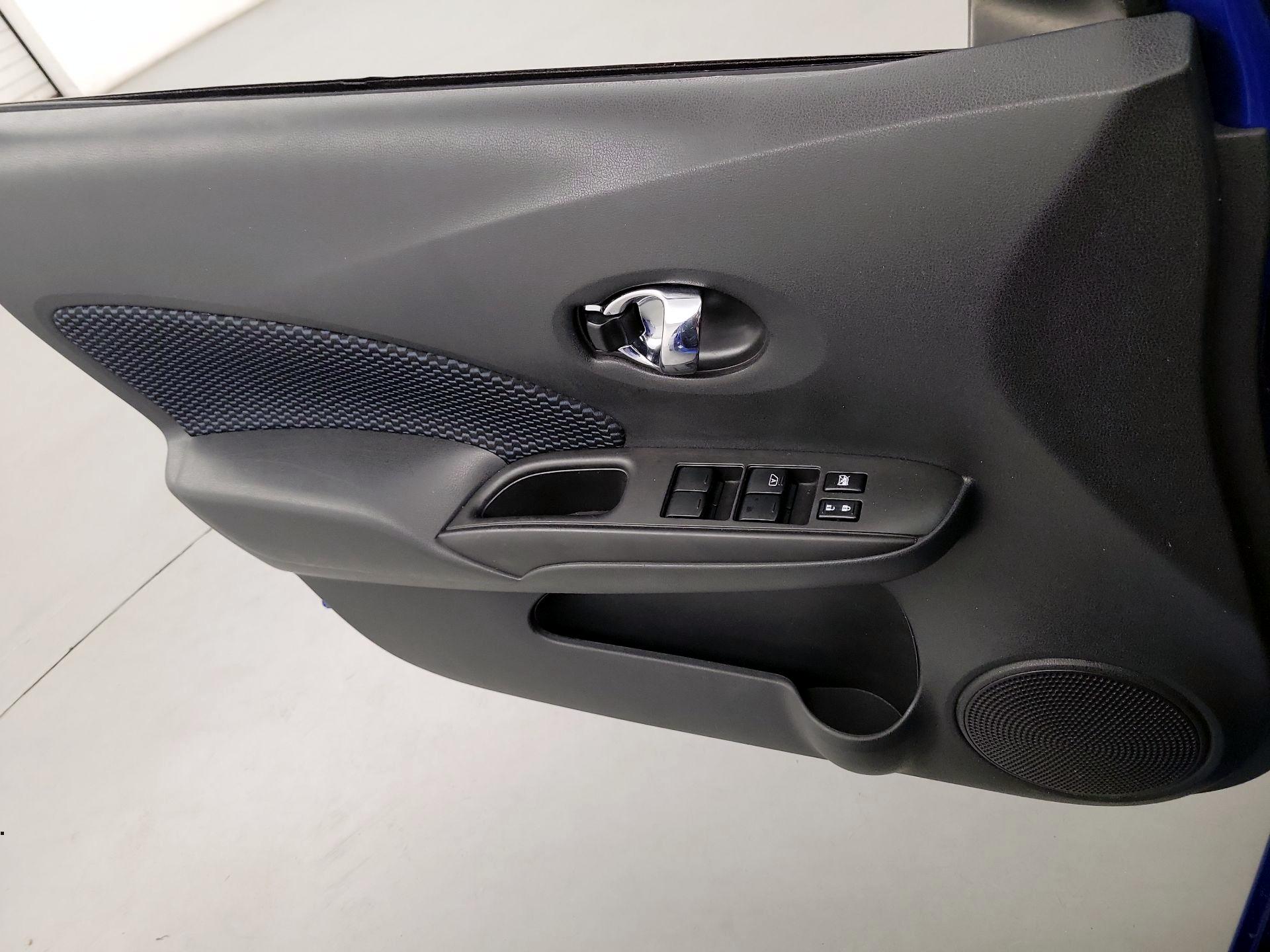 Thumbnail: 2016 Nissan Versa Note - 12