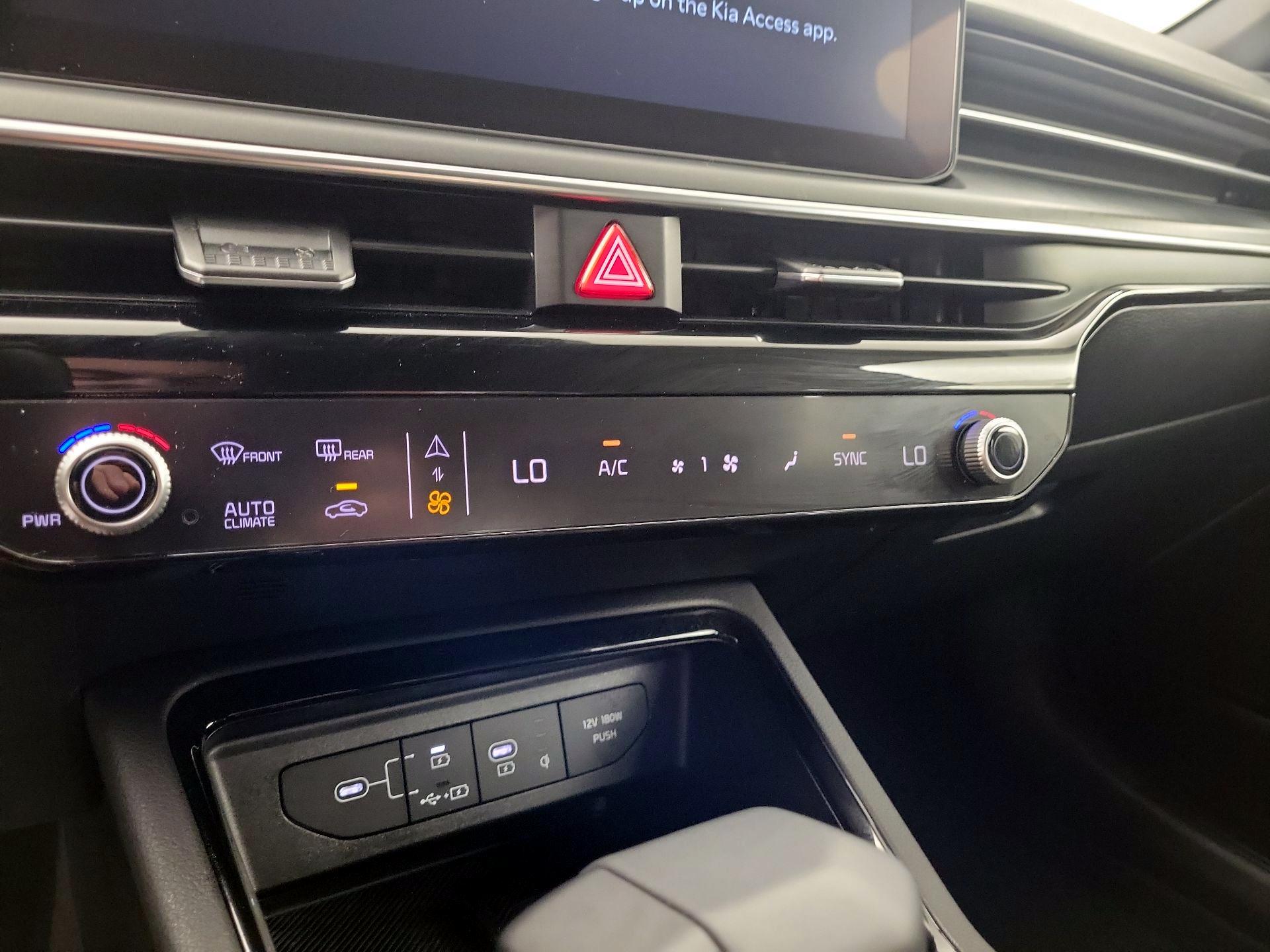 Thumbnail: 2025 Kia K5 - 17