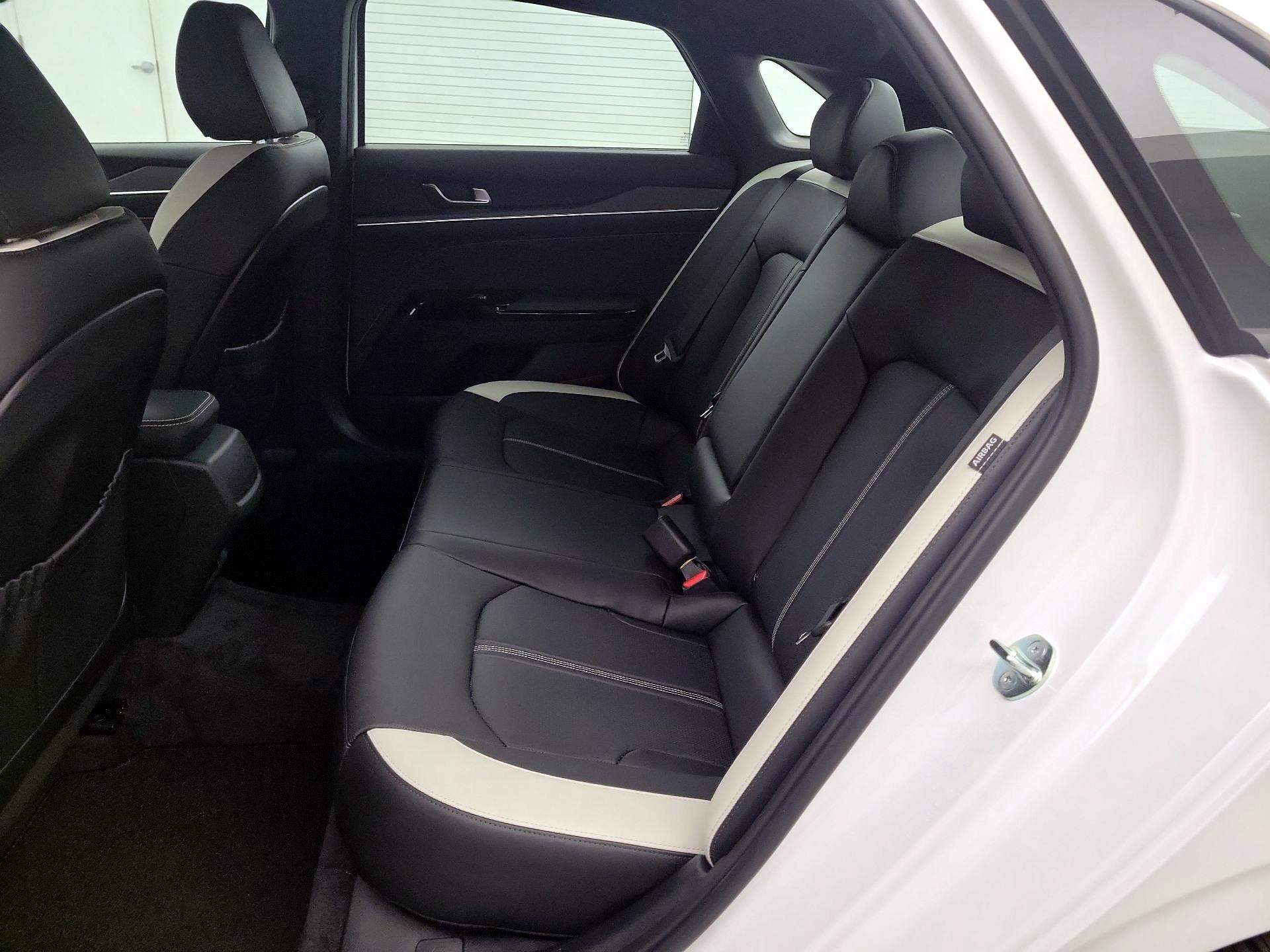 Thumbnail: 2025 Kia K5 - 20