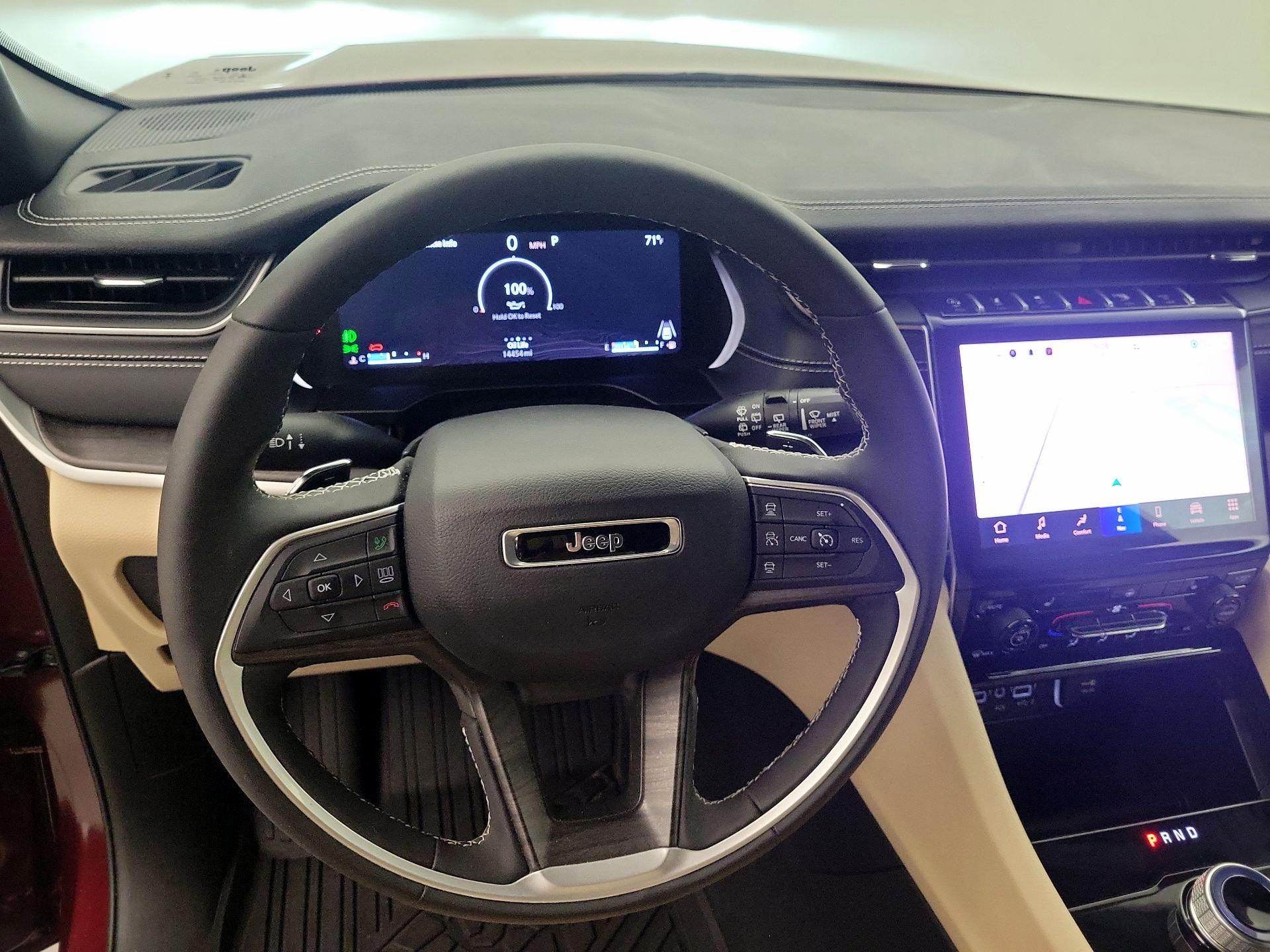 Thumbnail: 2025 Jeep Grand Cherokee - 10