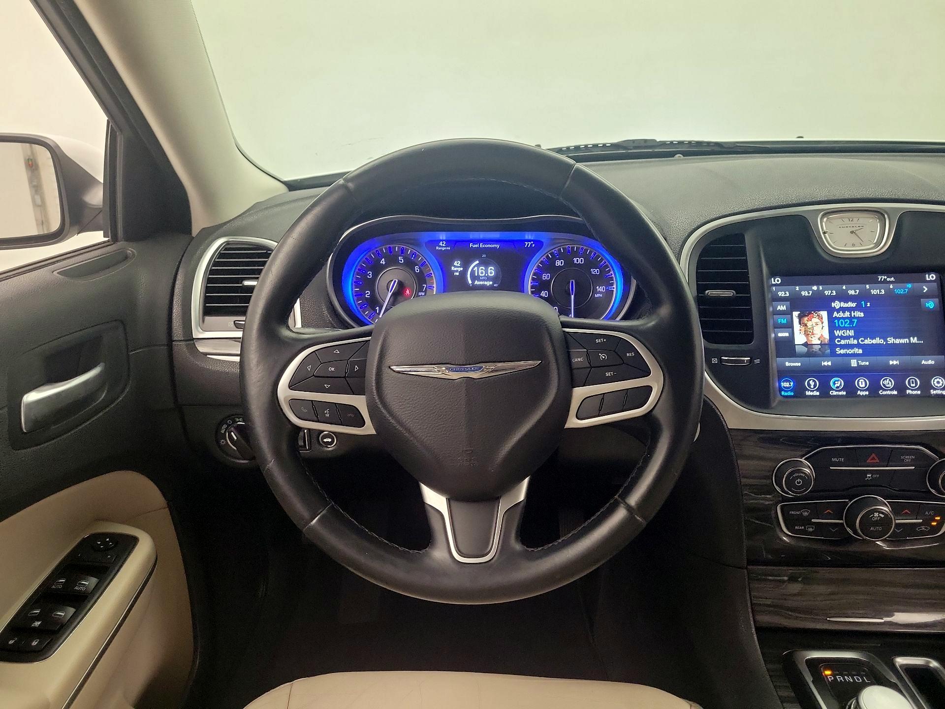 Thumbnail: 2018 Chrysler 300 - 10