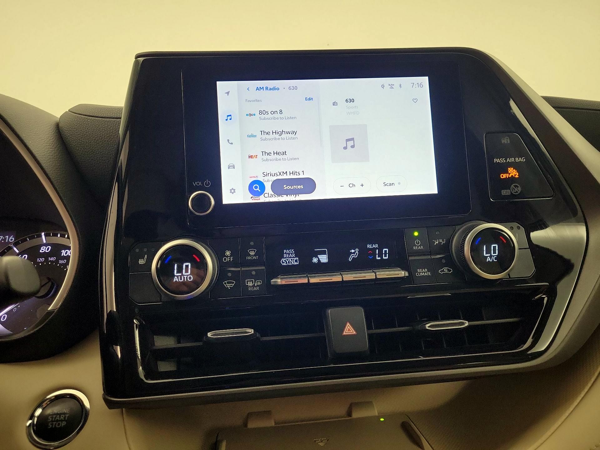 Thumbnail: 2023 Toyota Highlander - 16